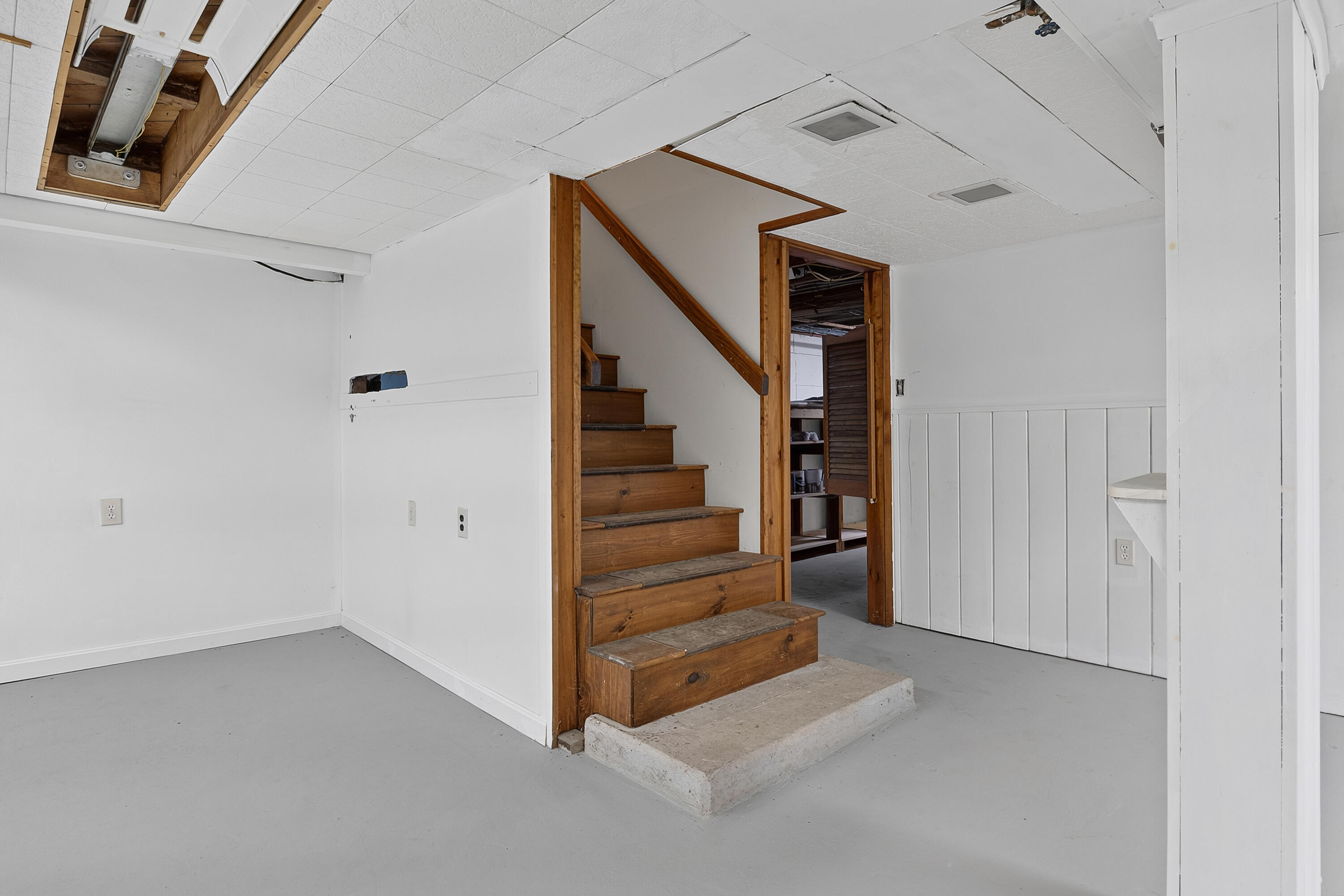 main property photo 64