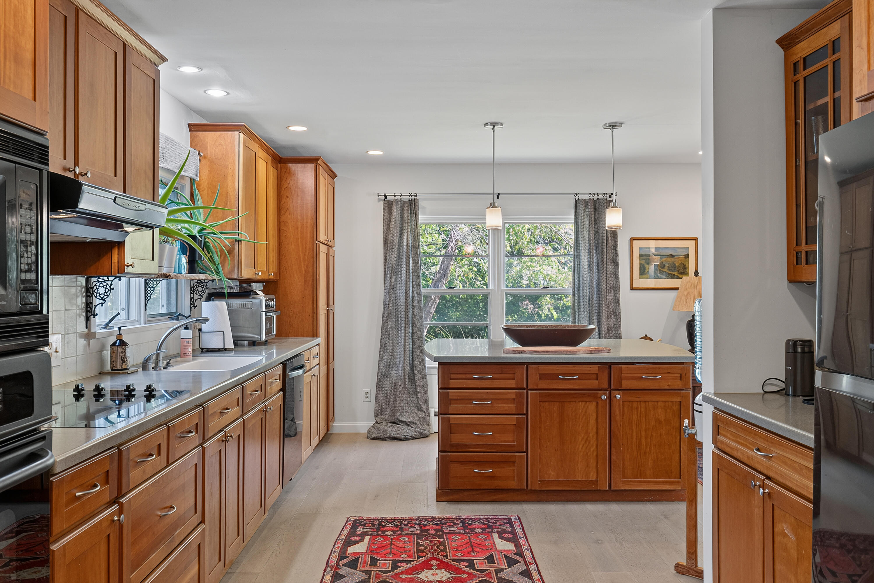 main property photo 8