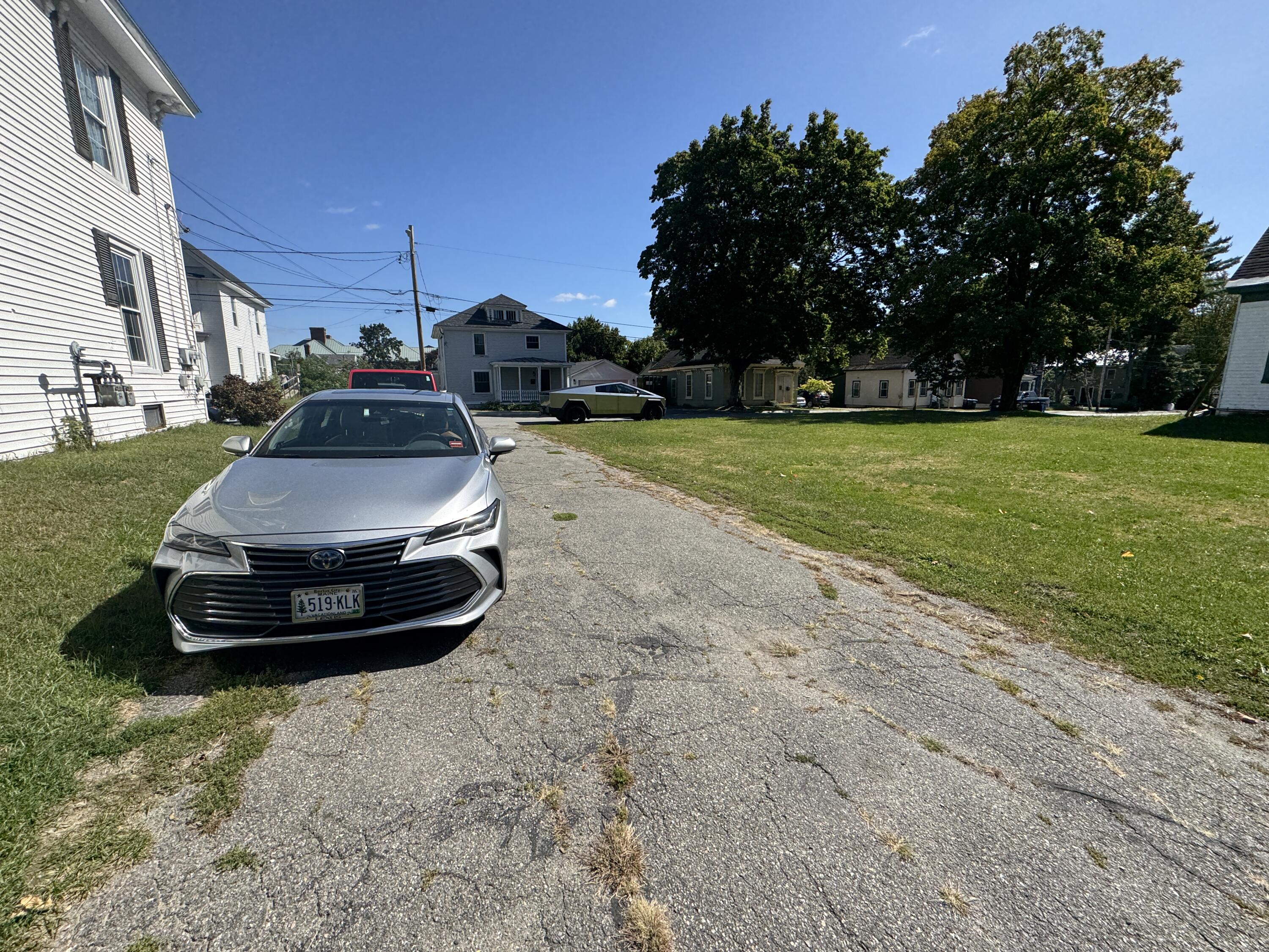 main property photo 16