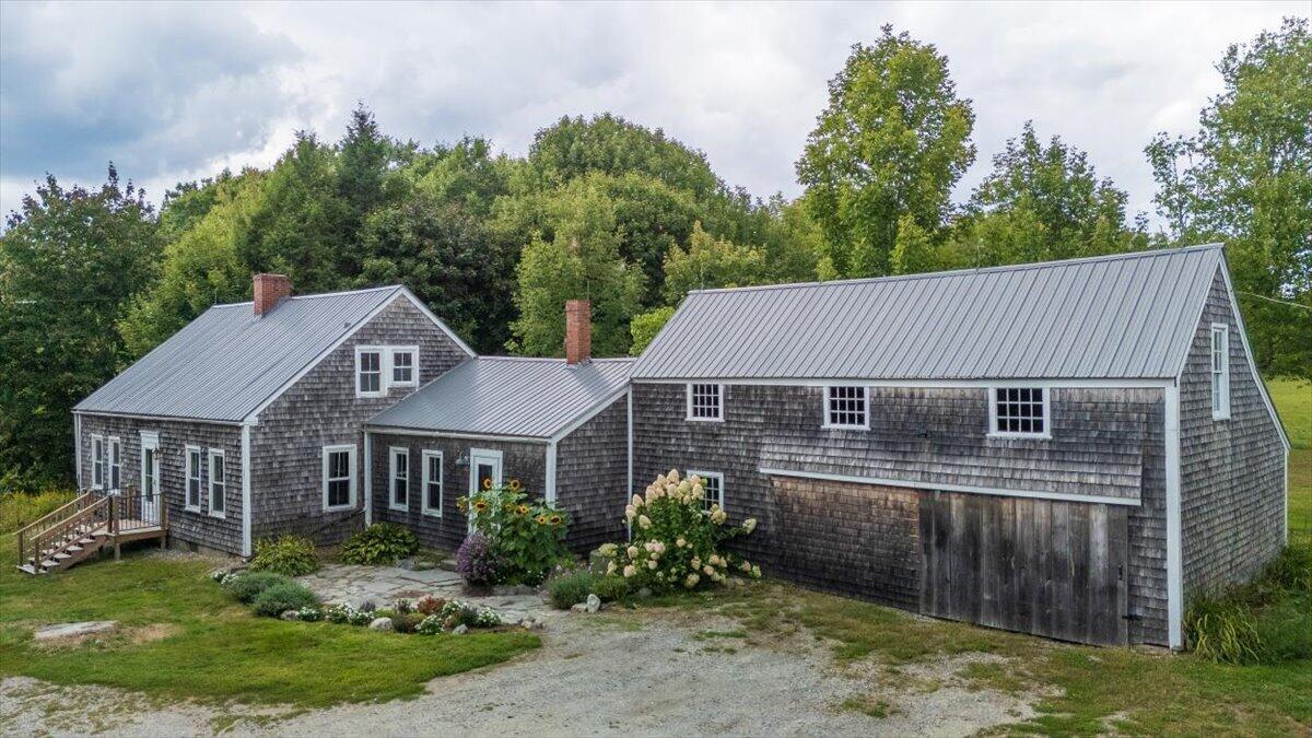 main property photo 37