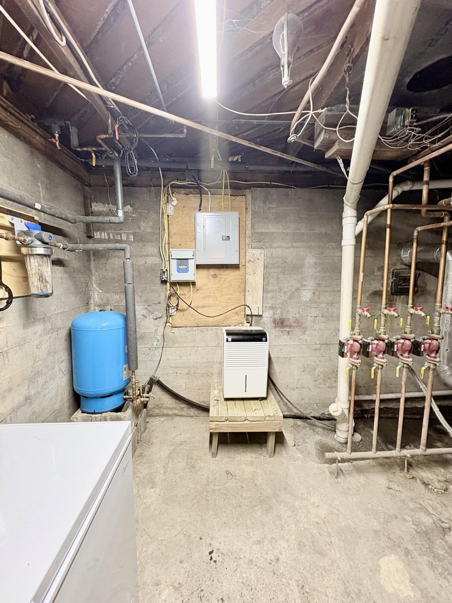 main property photo 50
