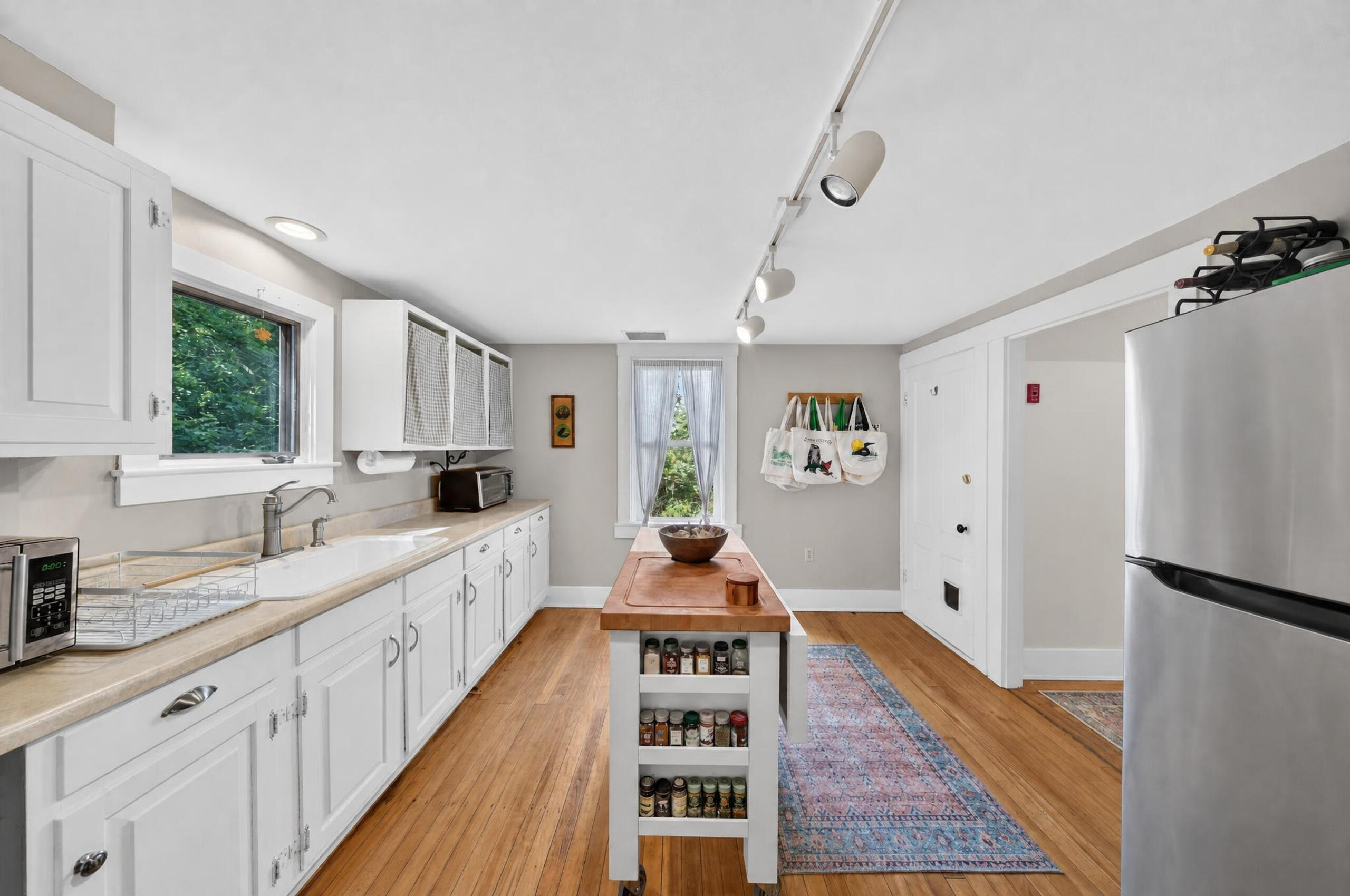 main property photo 16