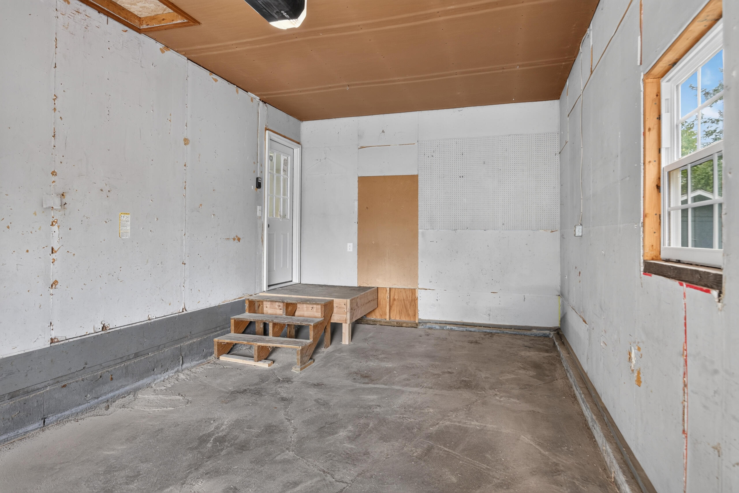 main property photo 63