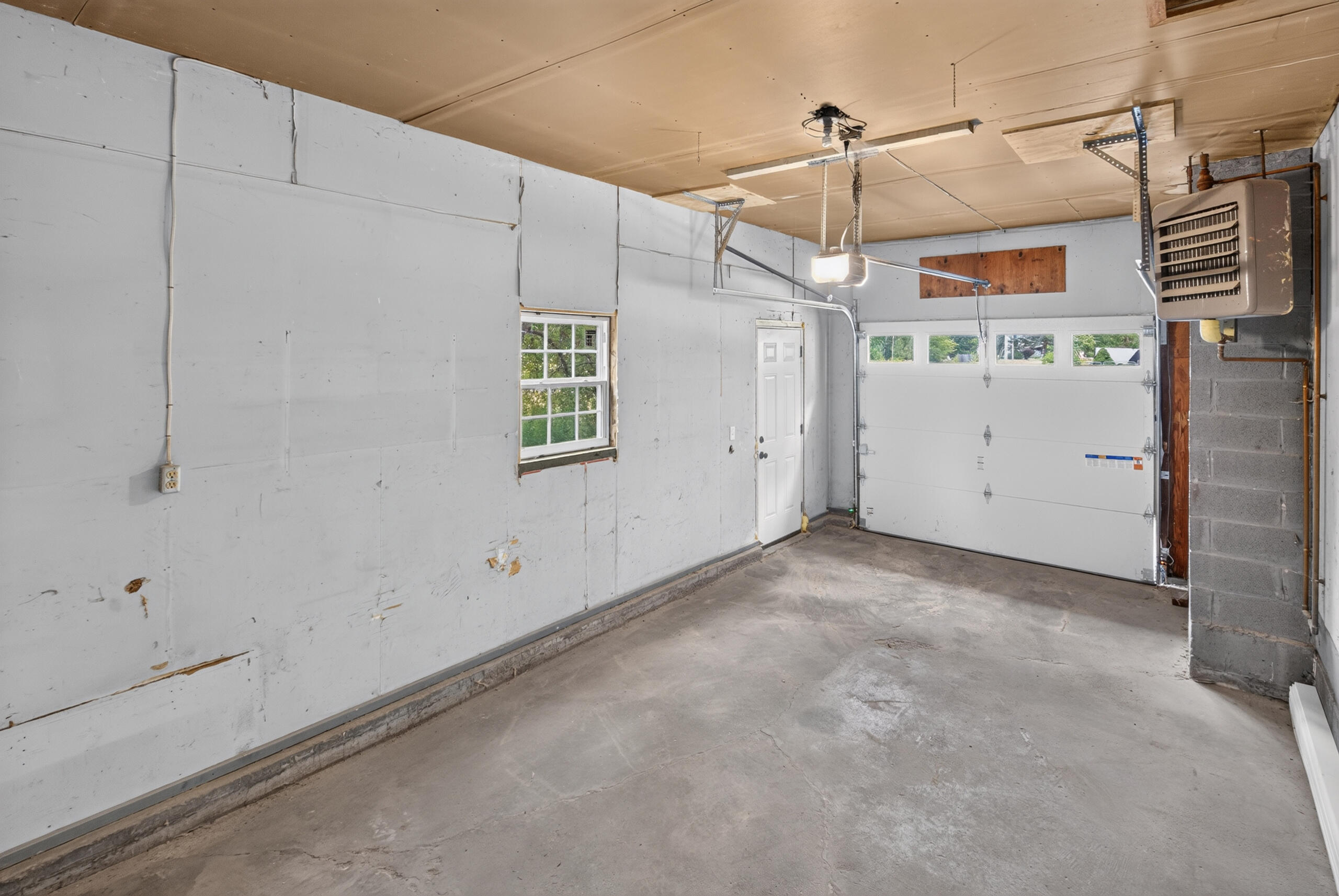 main property photo 64