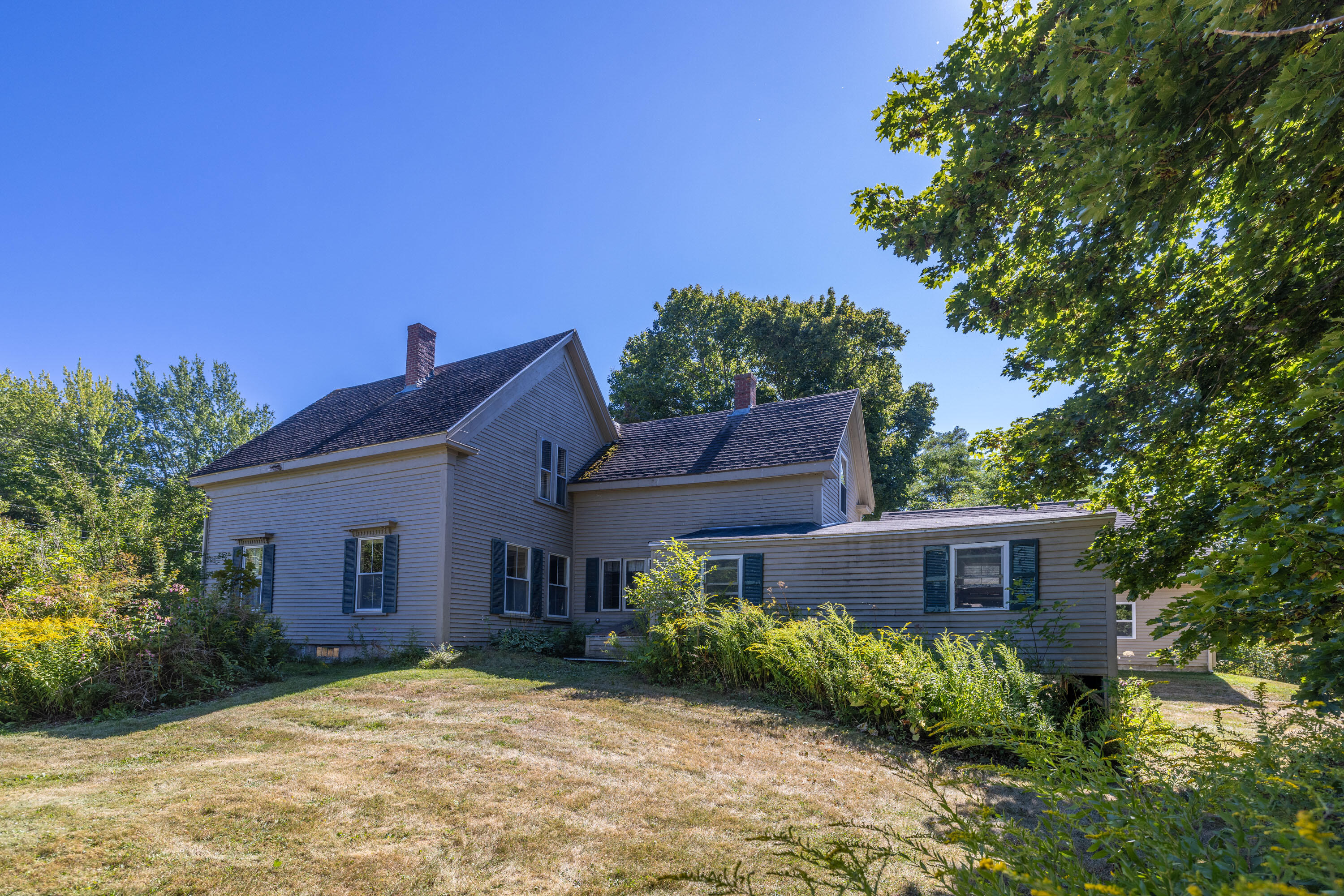 main property photo 28