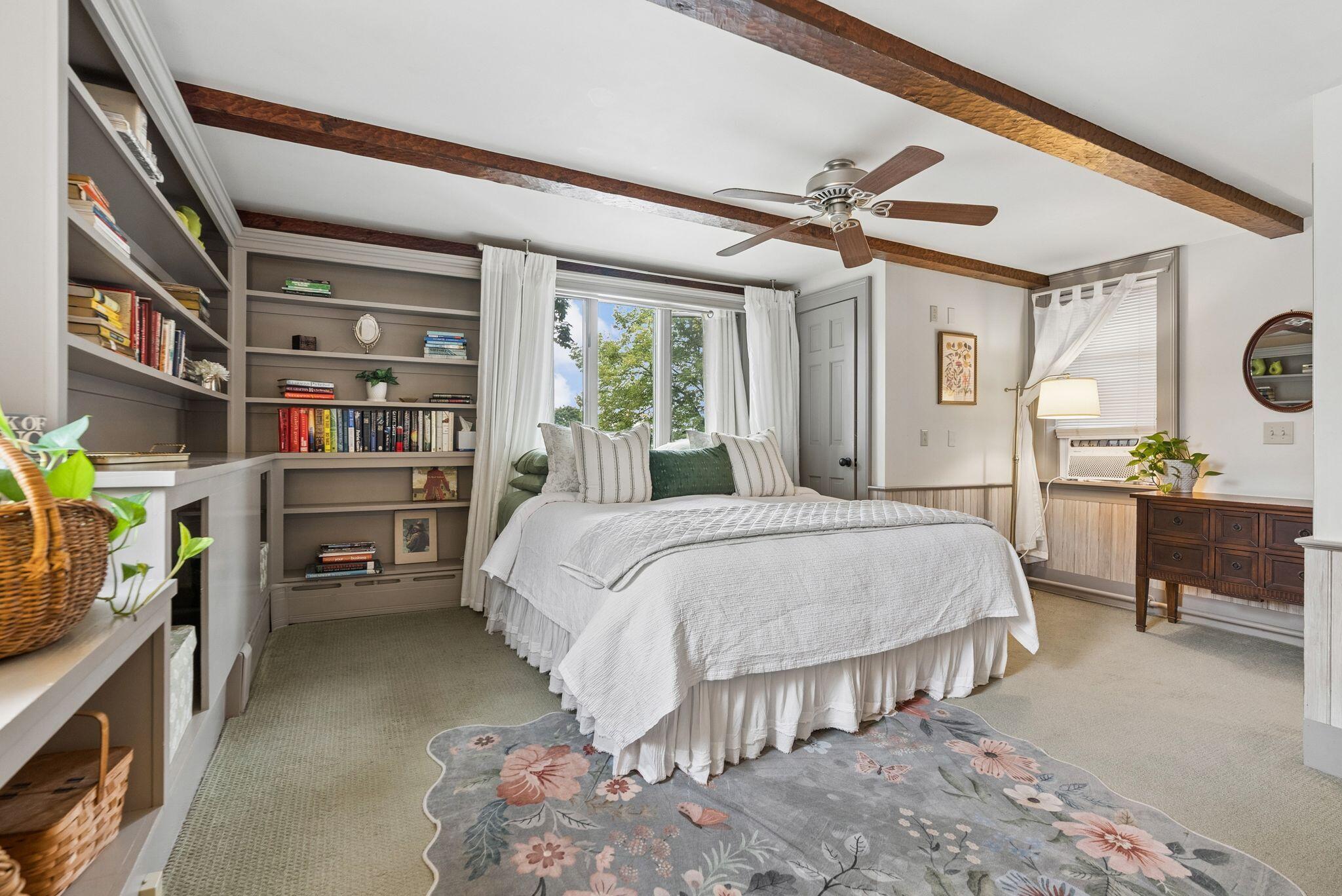 main property photo 40