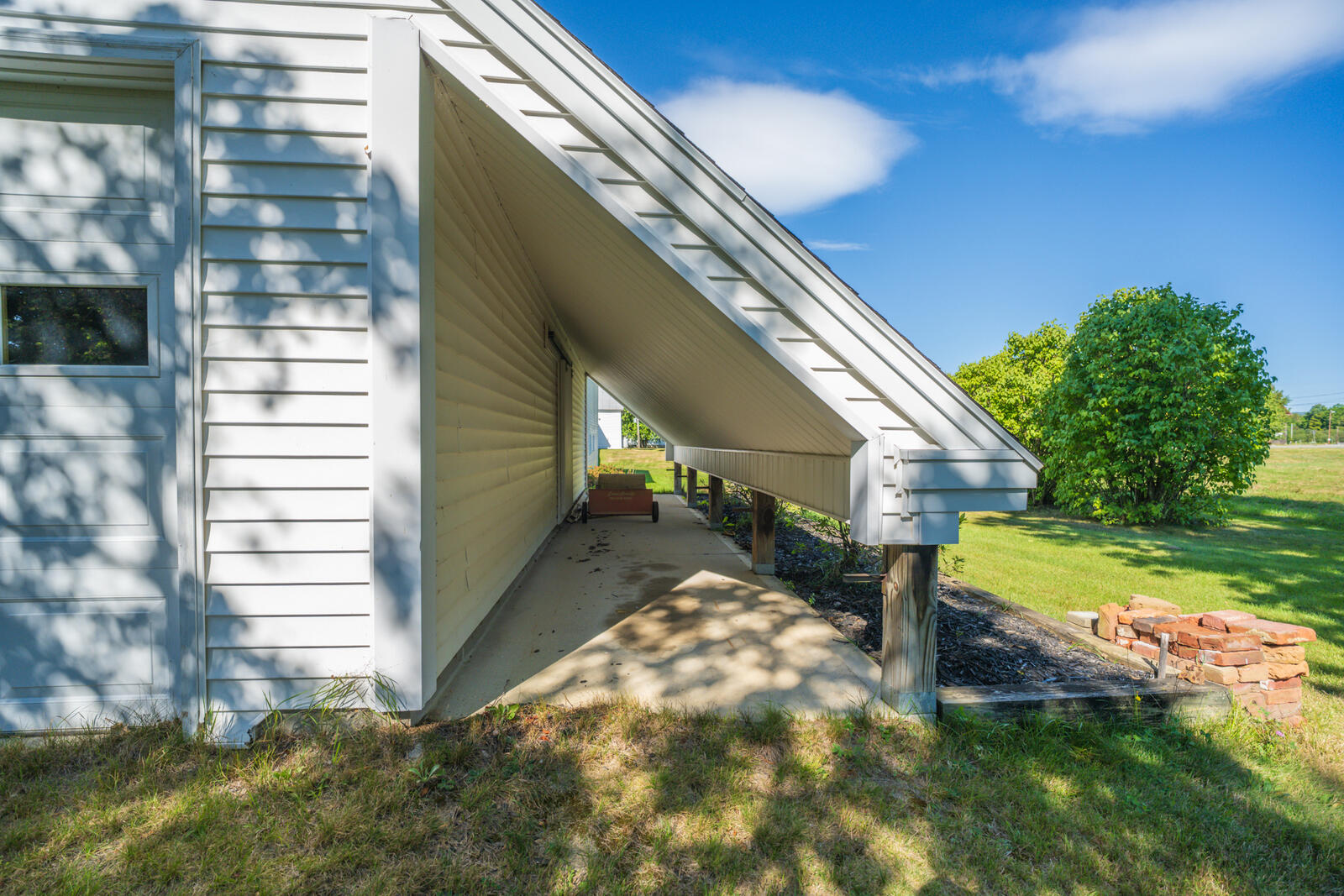 main property photo 52
