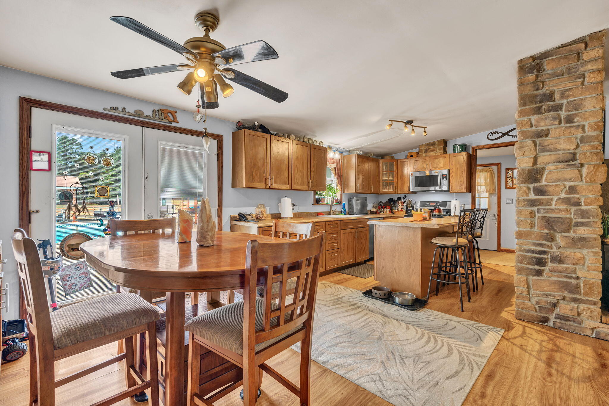 main property photo 32
