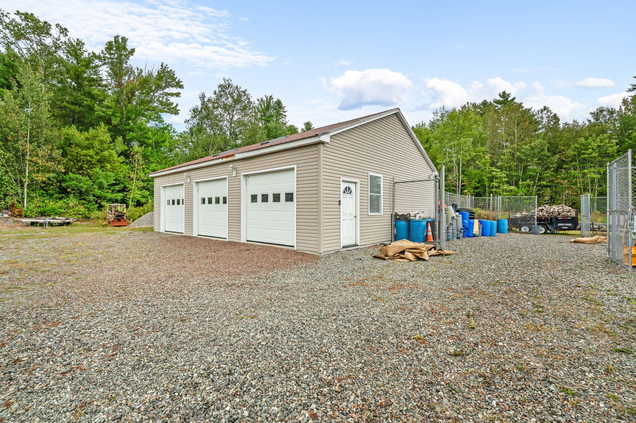 main property photo 57