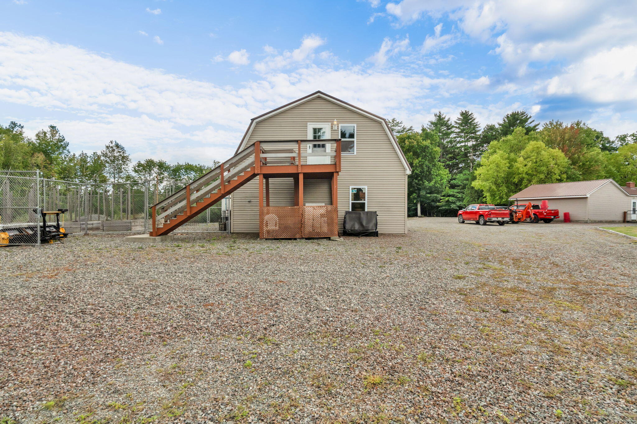 main property photo 60