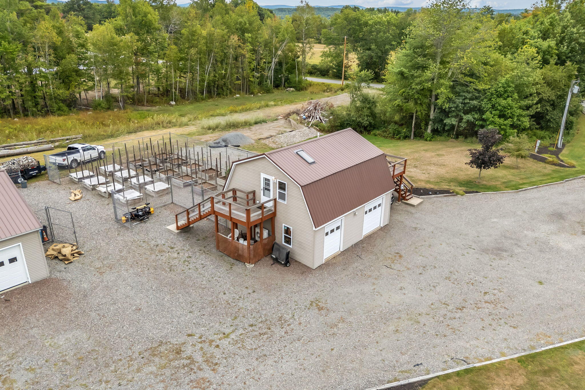 main property photo 79