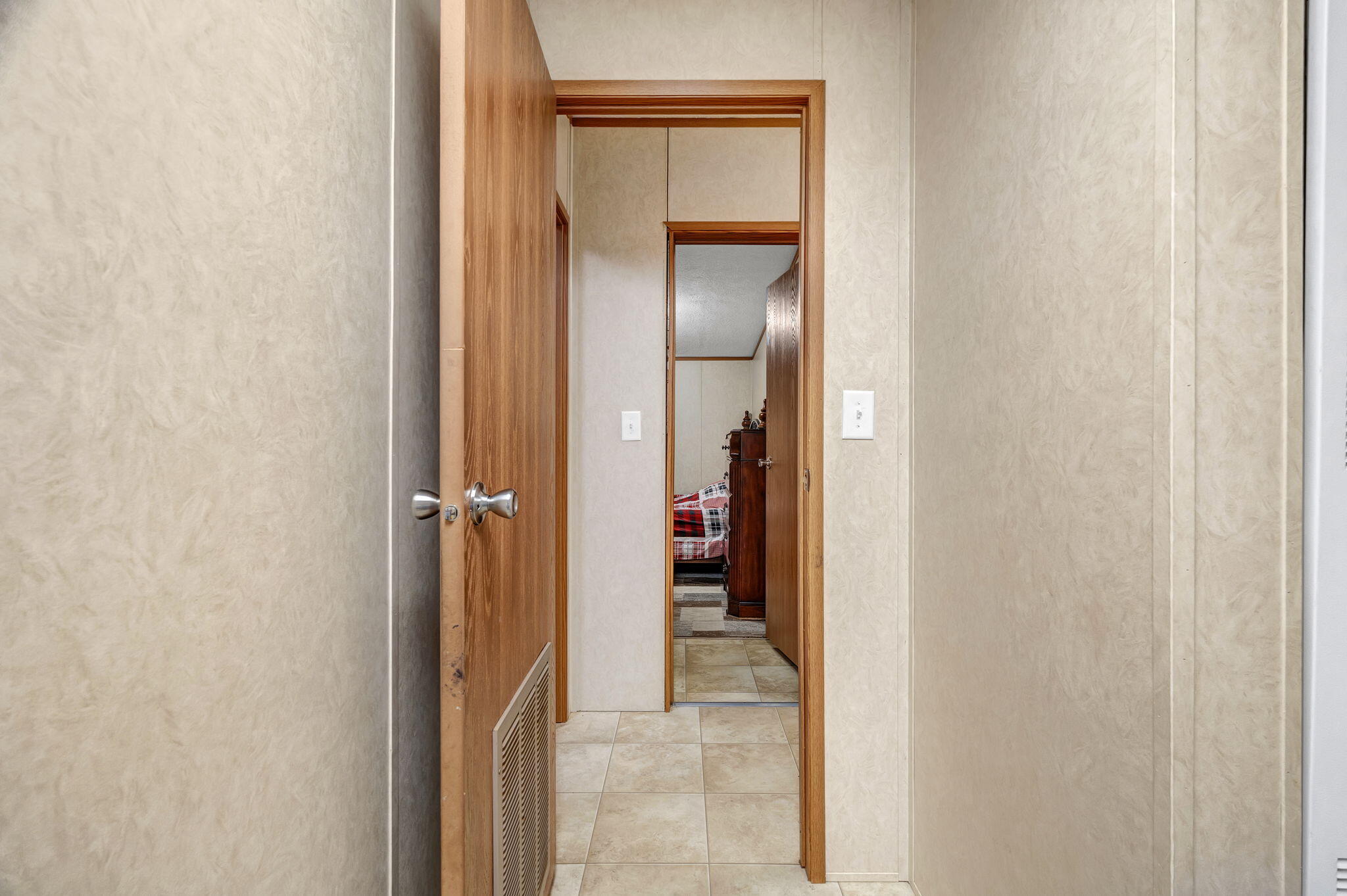 main property photo 92