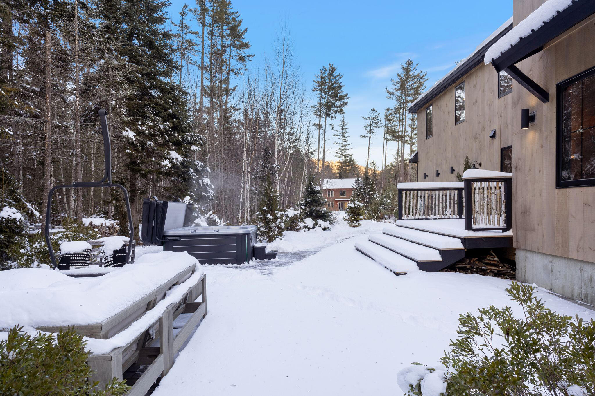 main property photo 75