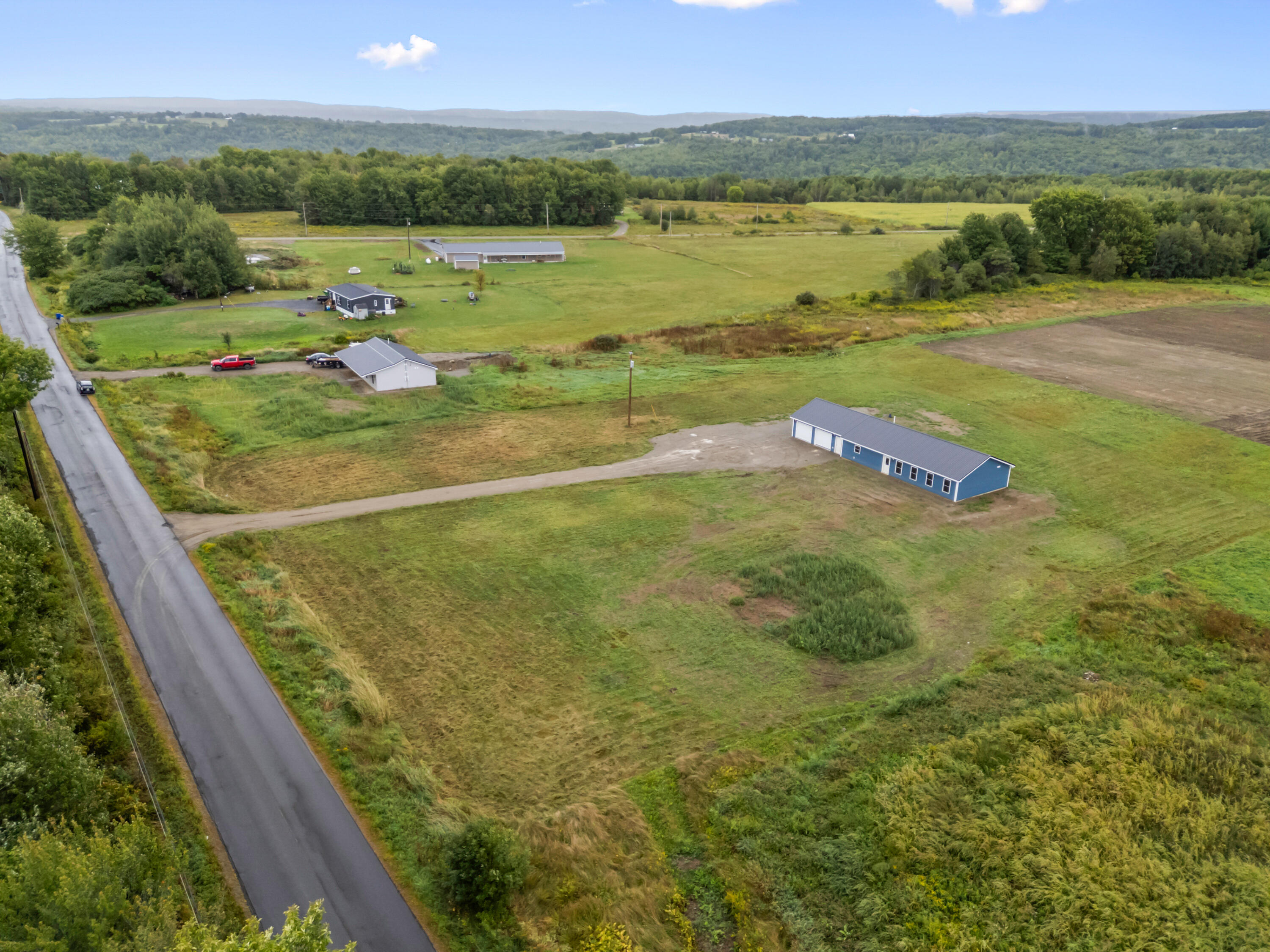 main property photo 40