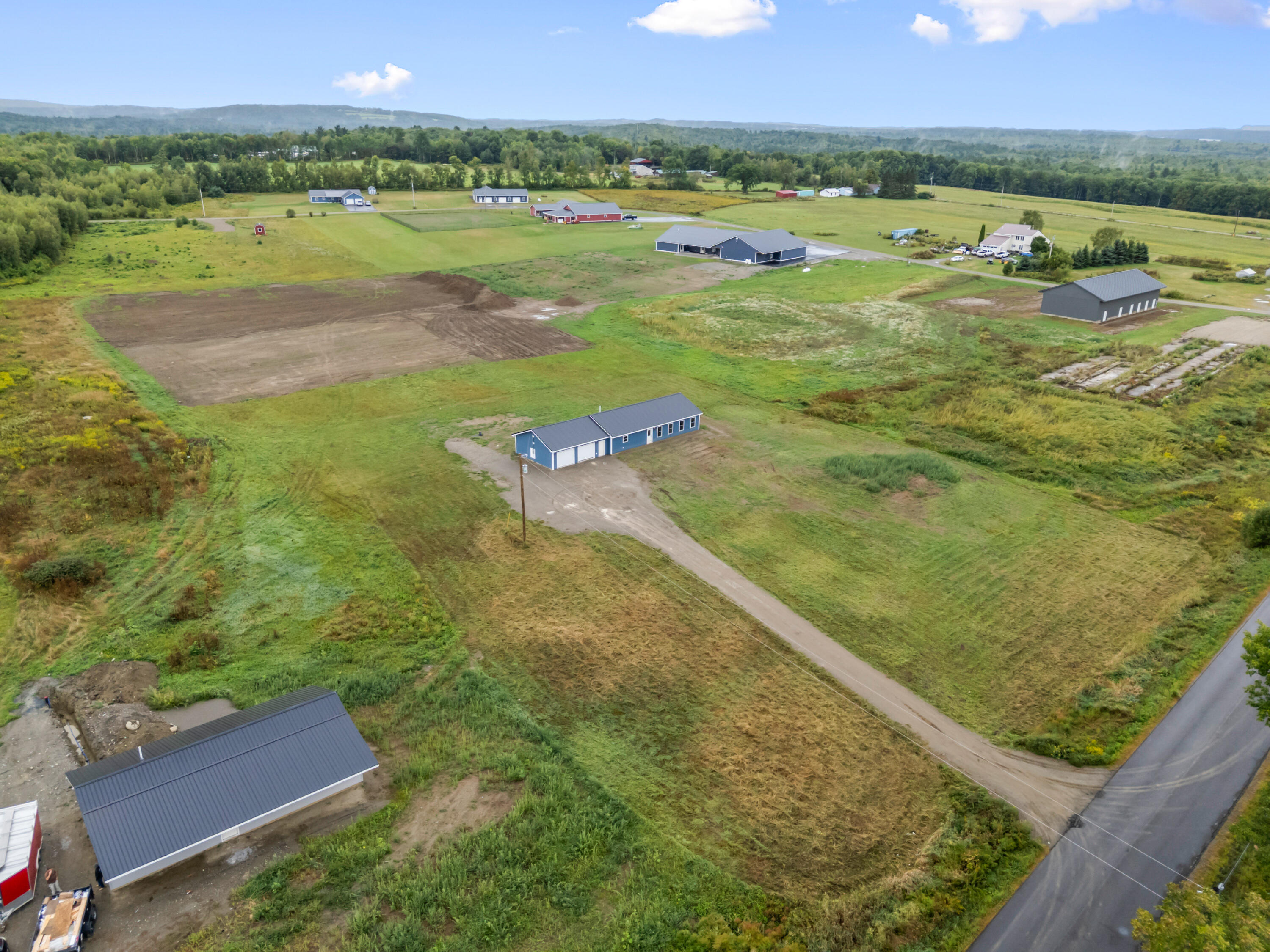 main property photo 45