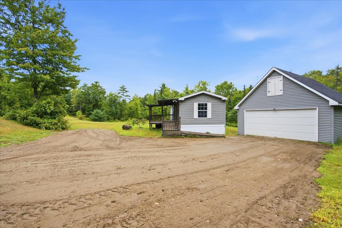 main property photo 41