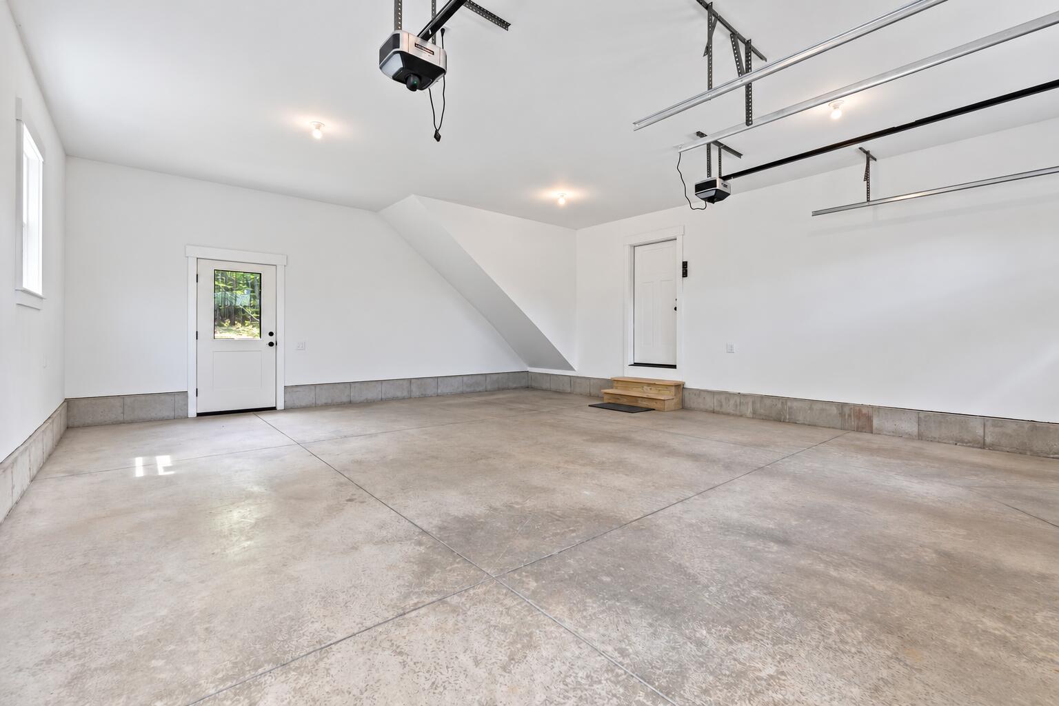 main property photo 65
