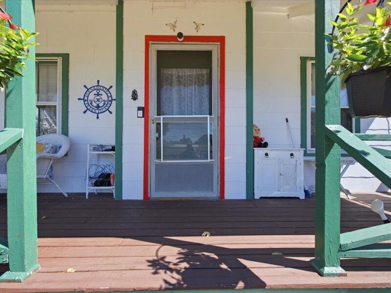 main property photo 11