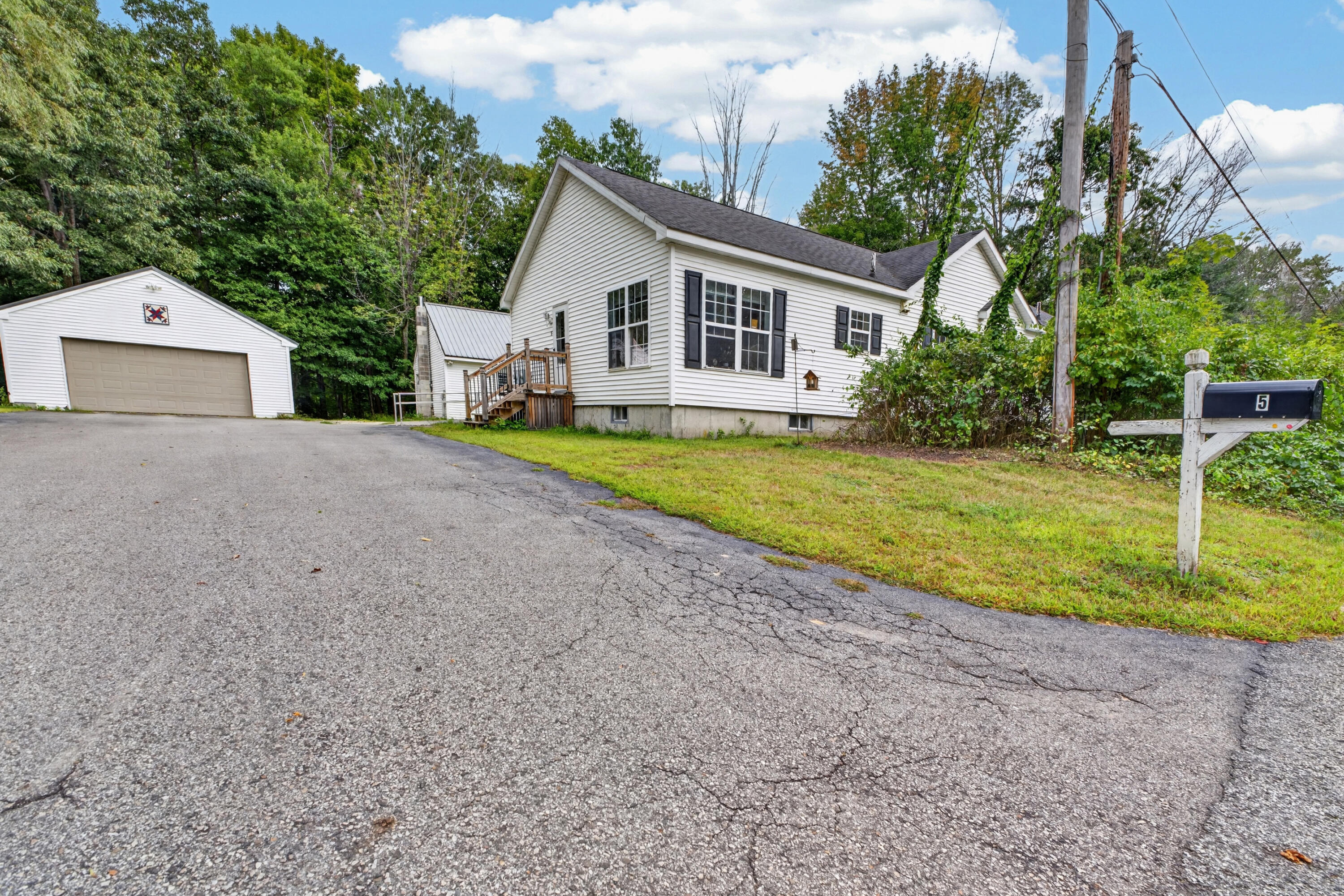 main property photo 51