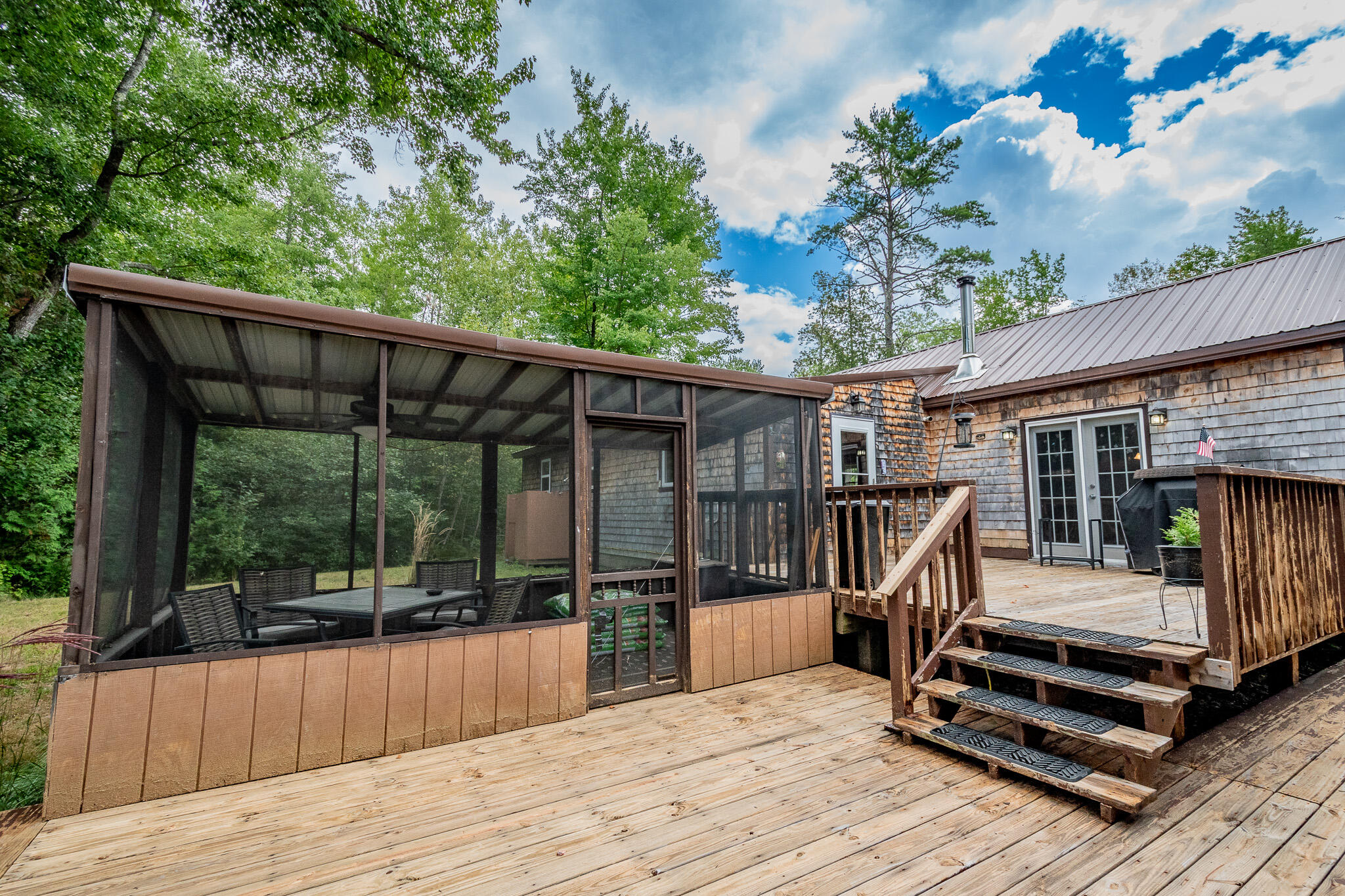 main property photo 34