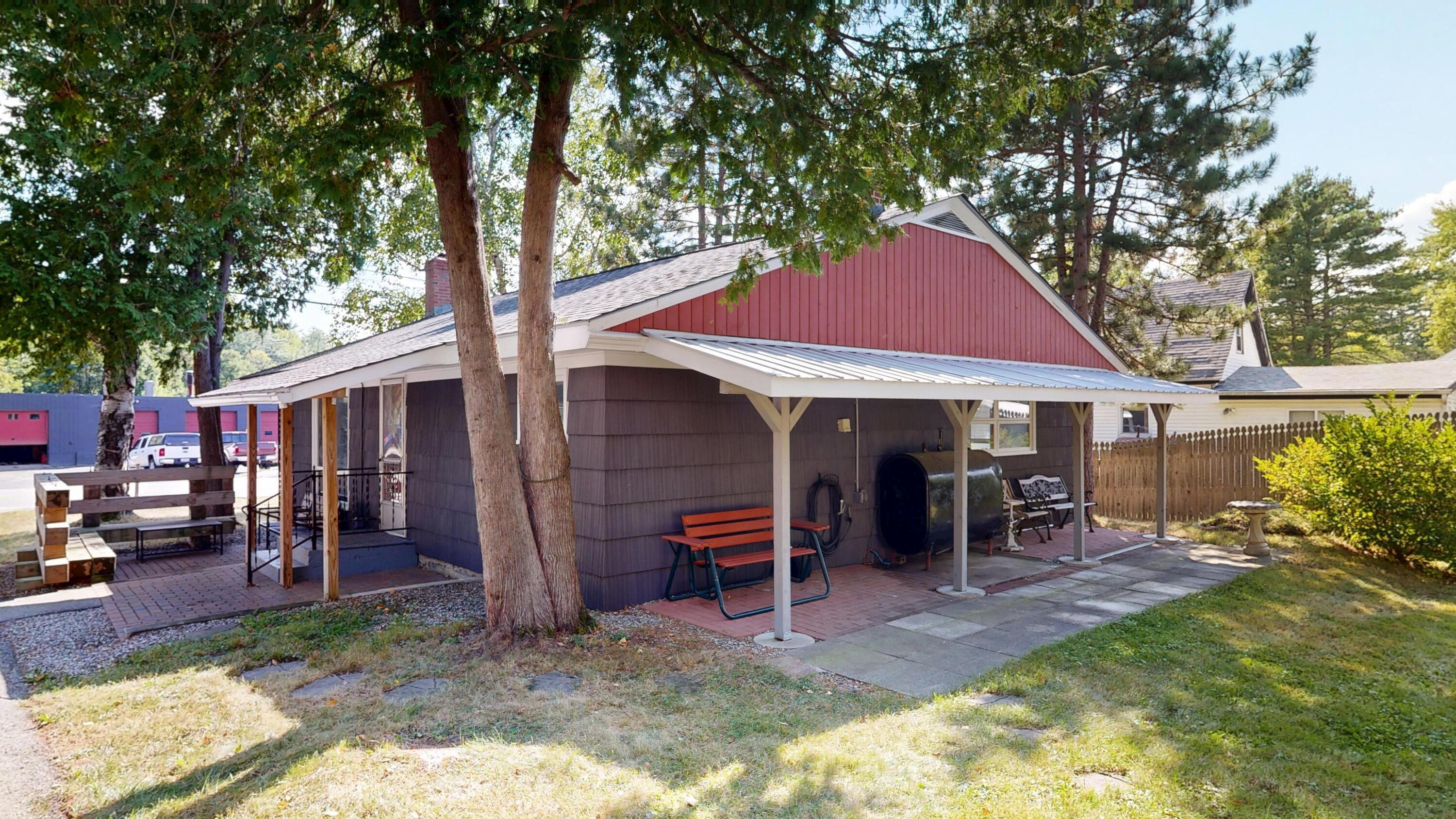 main property photo 45