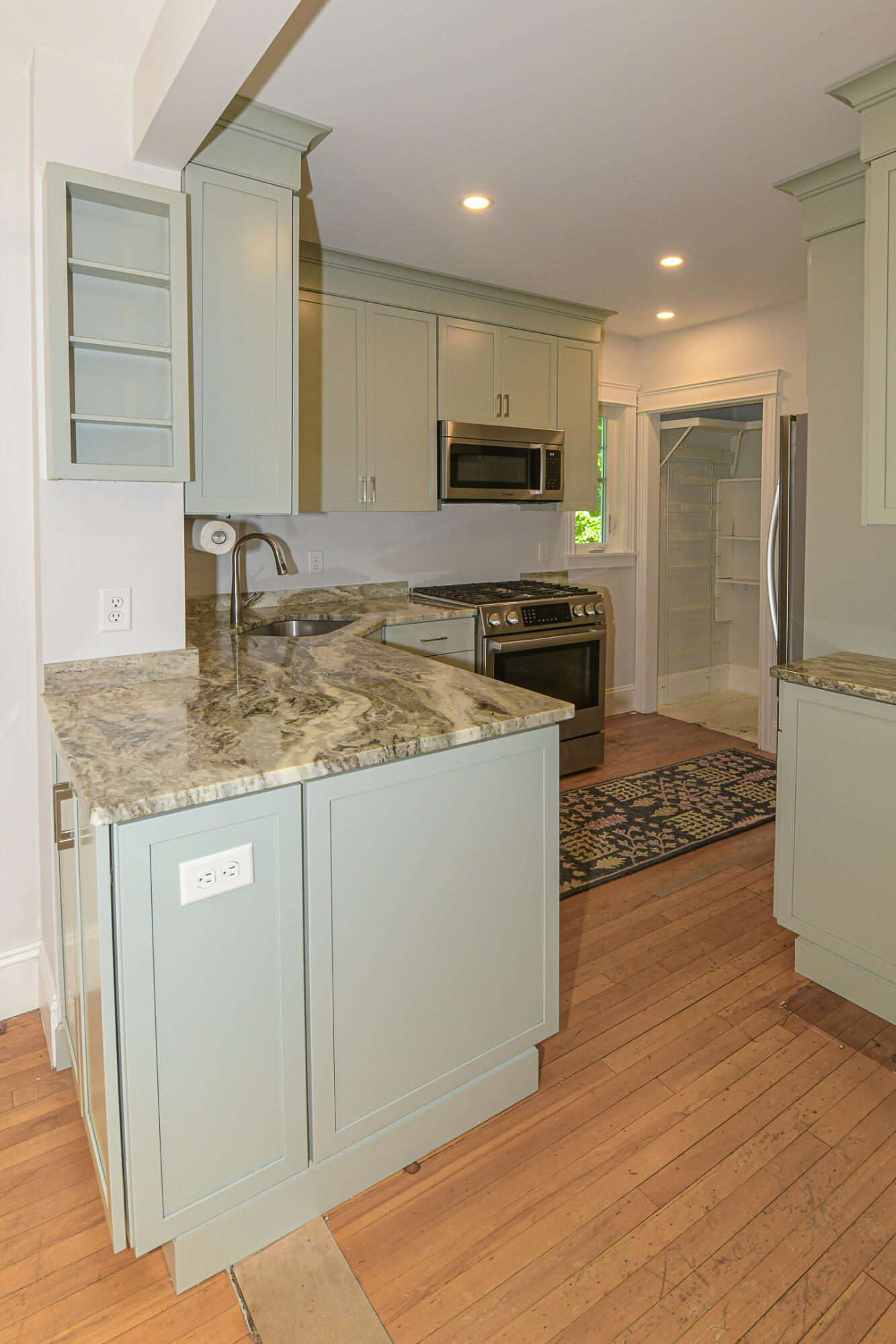 main property photo 74
