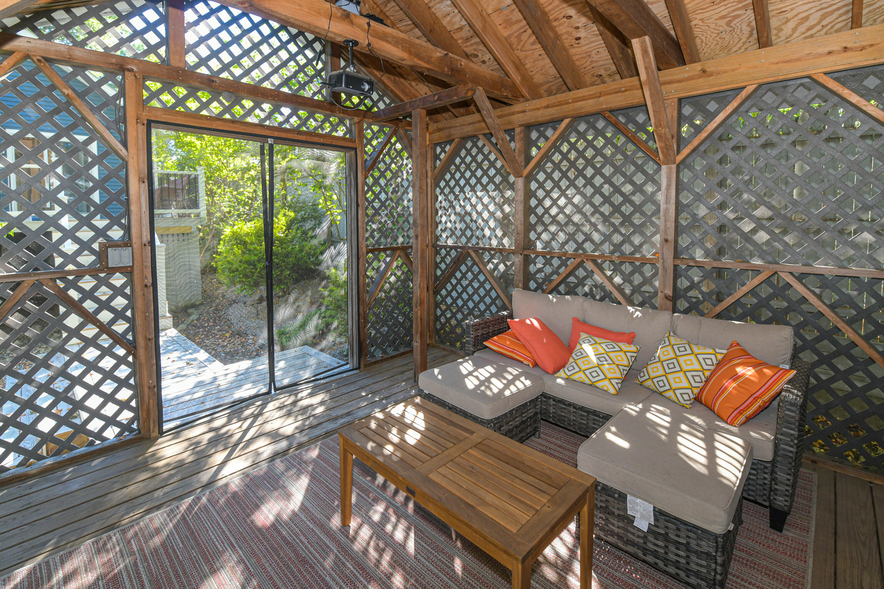 main property photo 79