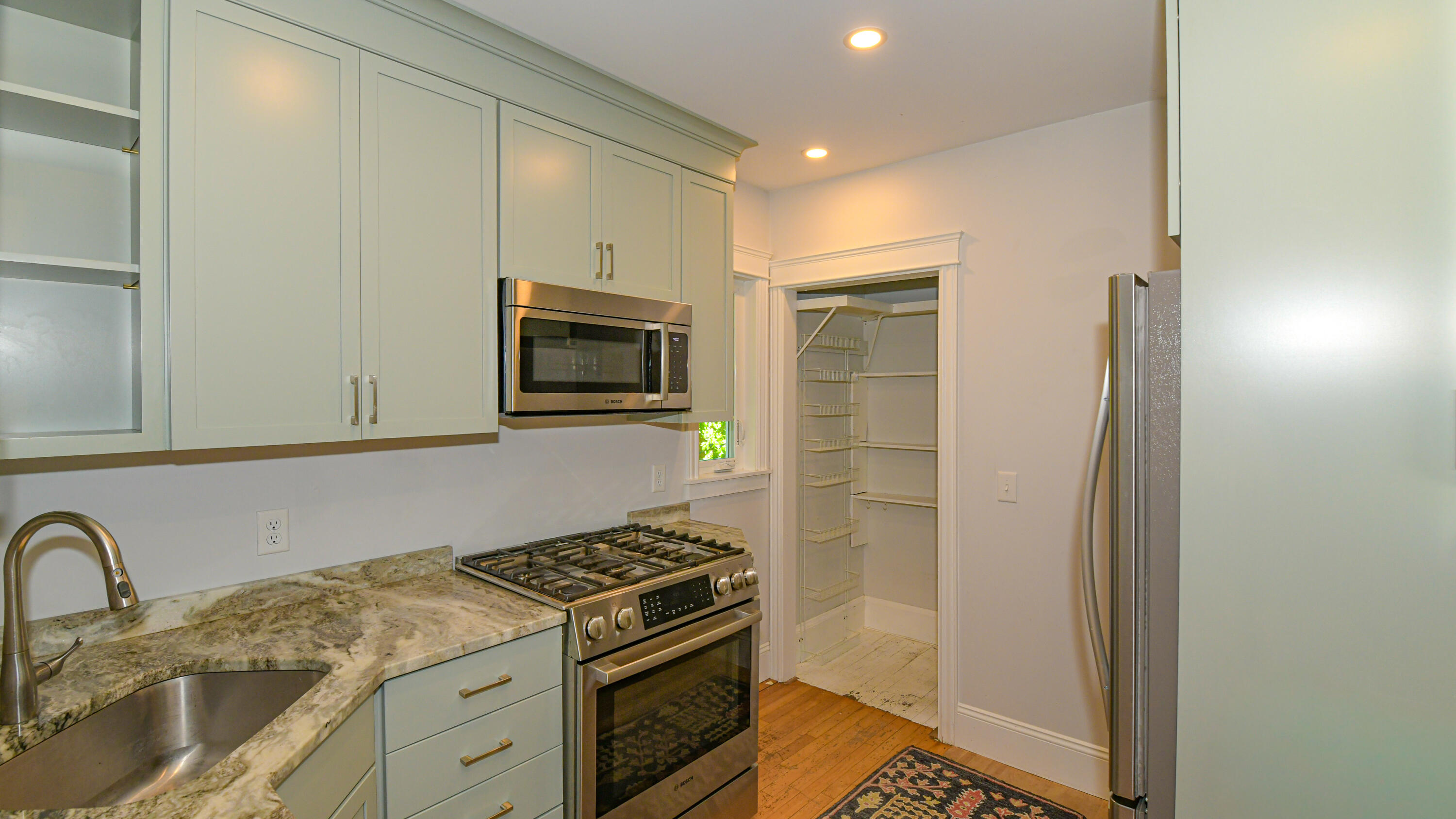 main property photo 81