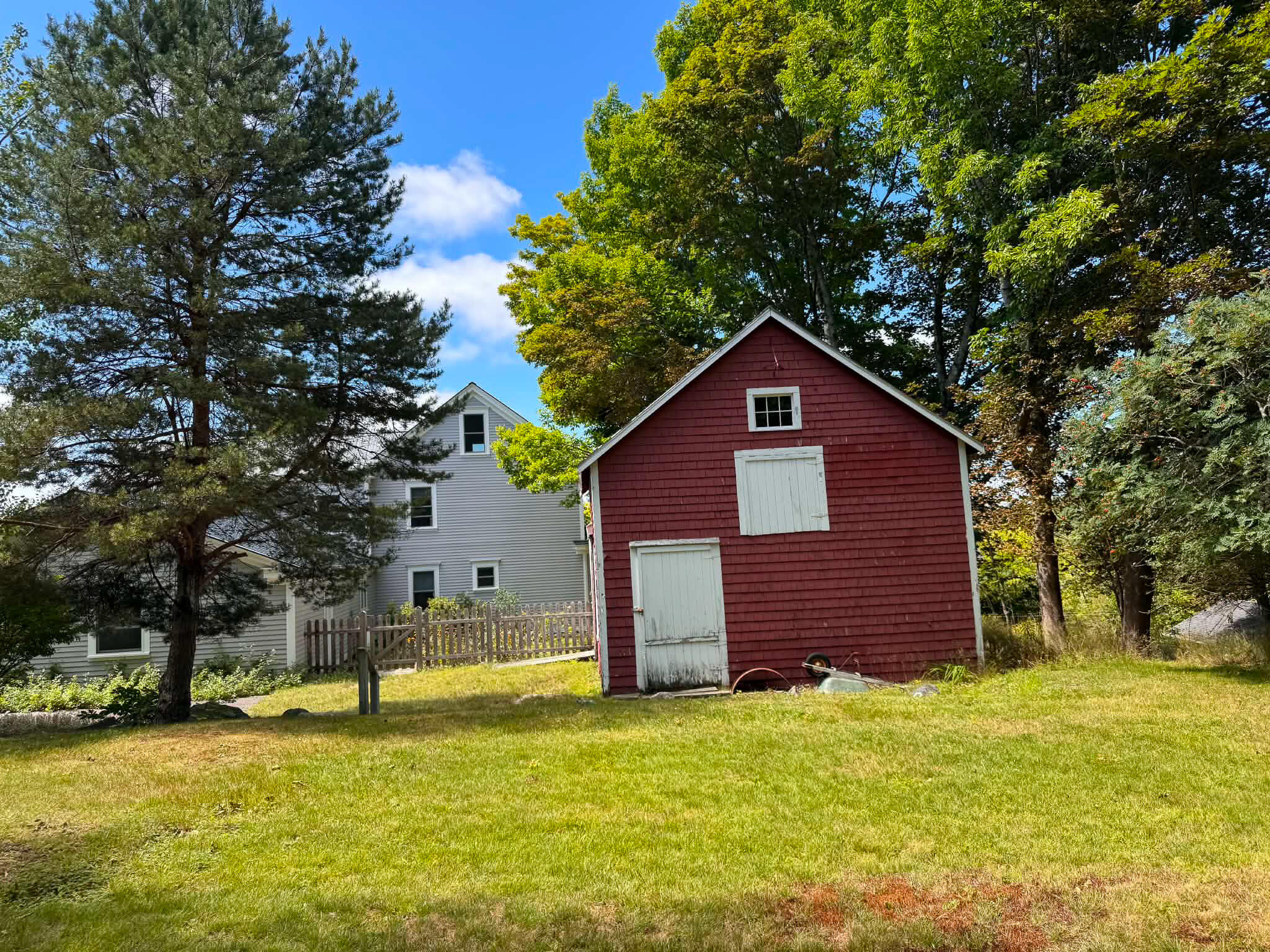 main property photo 3