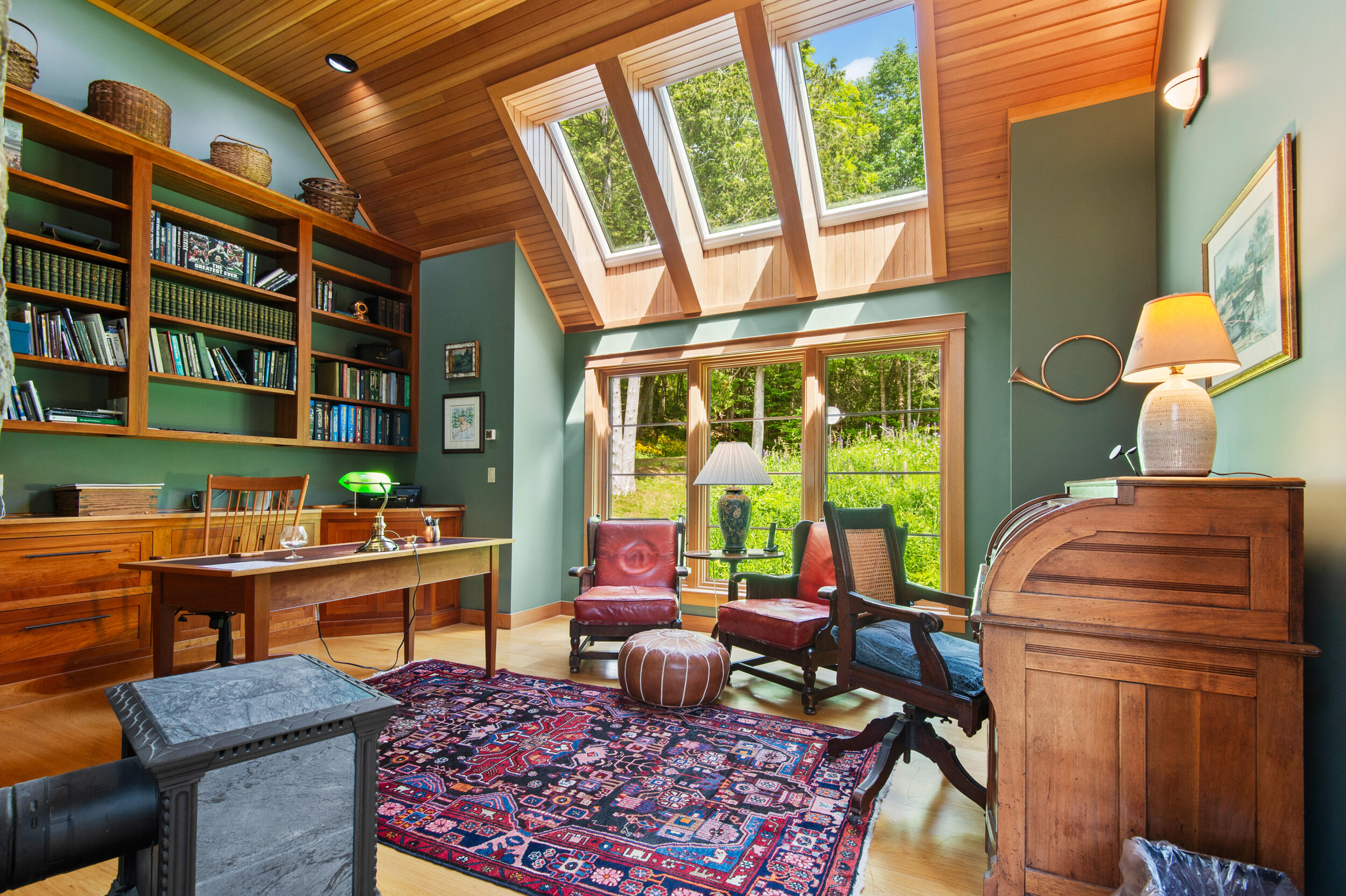 main property photo 32