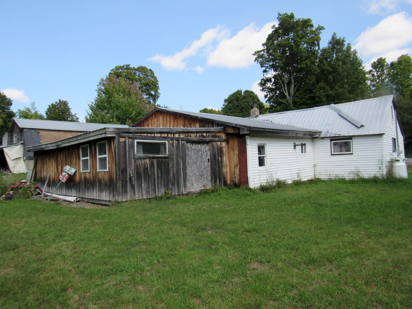 main property photo 14