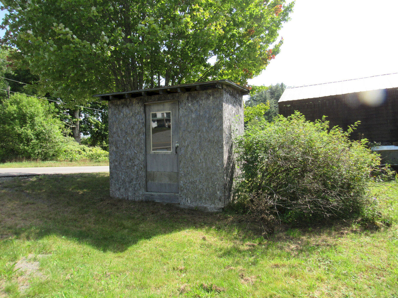 main property photo 6