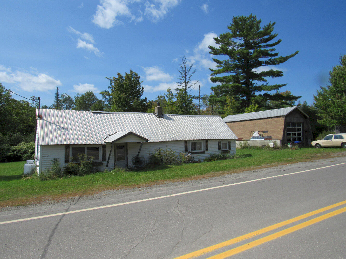 main property photo 7