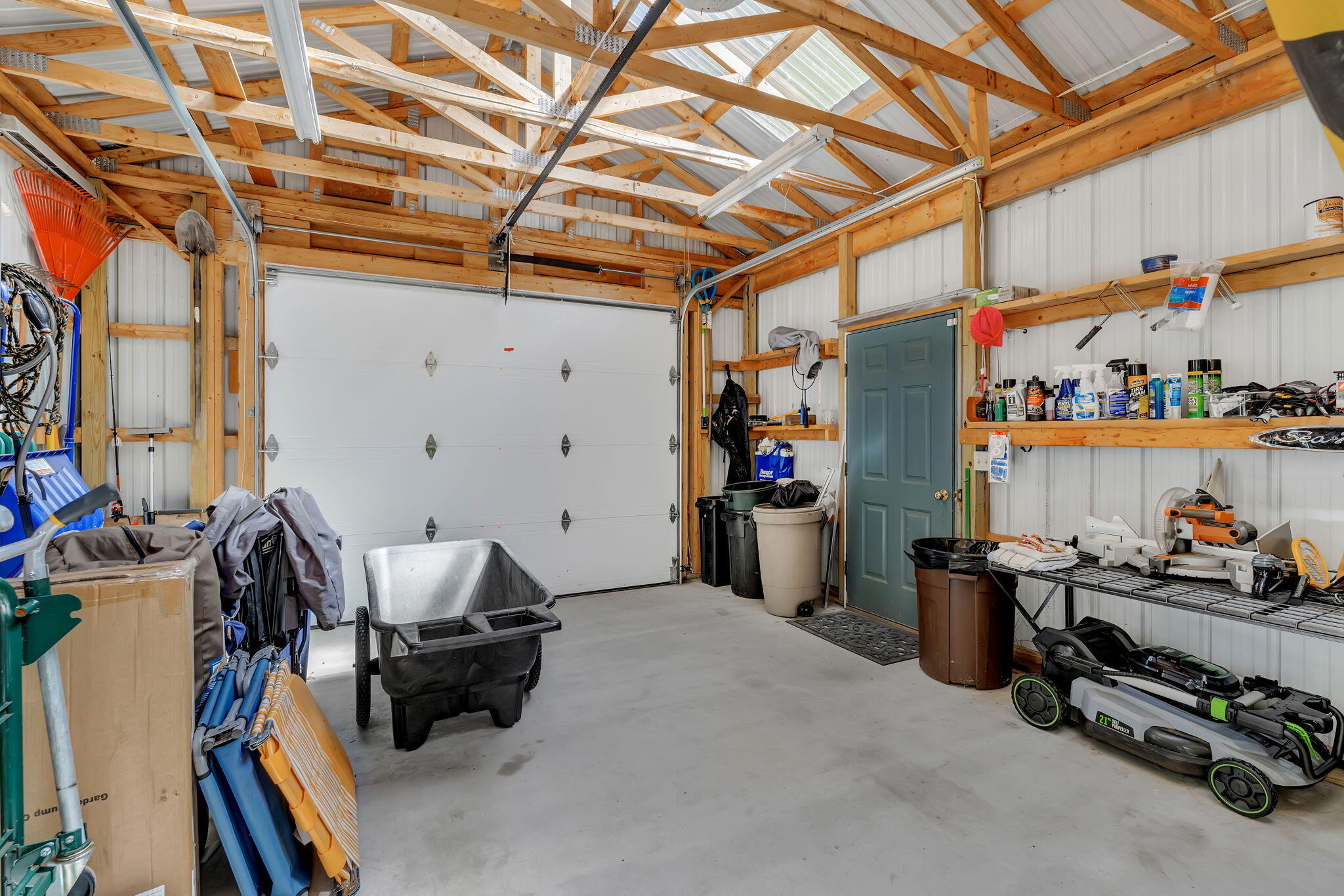main property photo 111