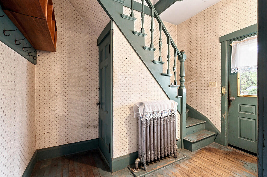 main property photo 59