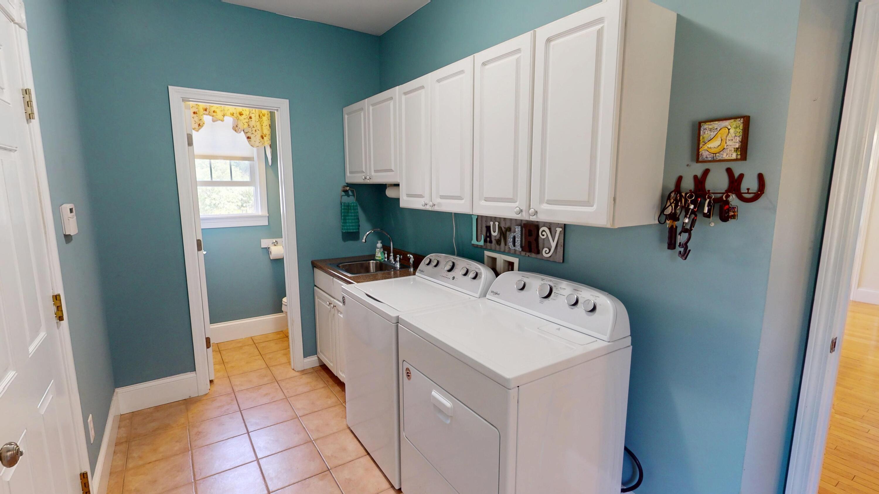 main property photo 45