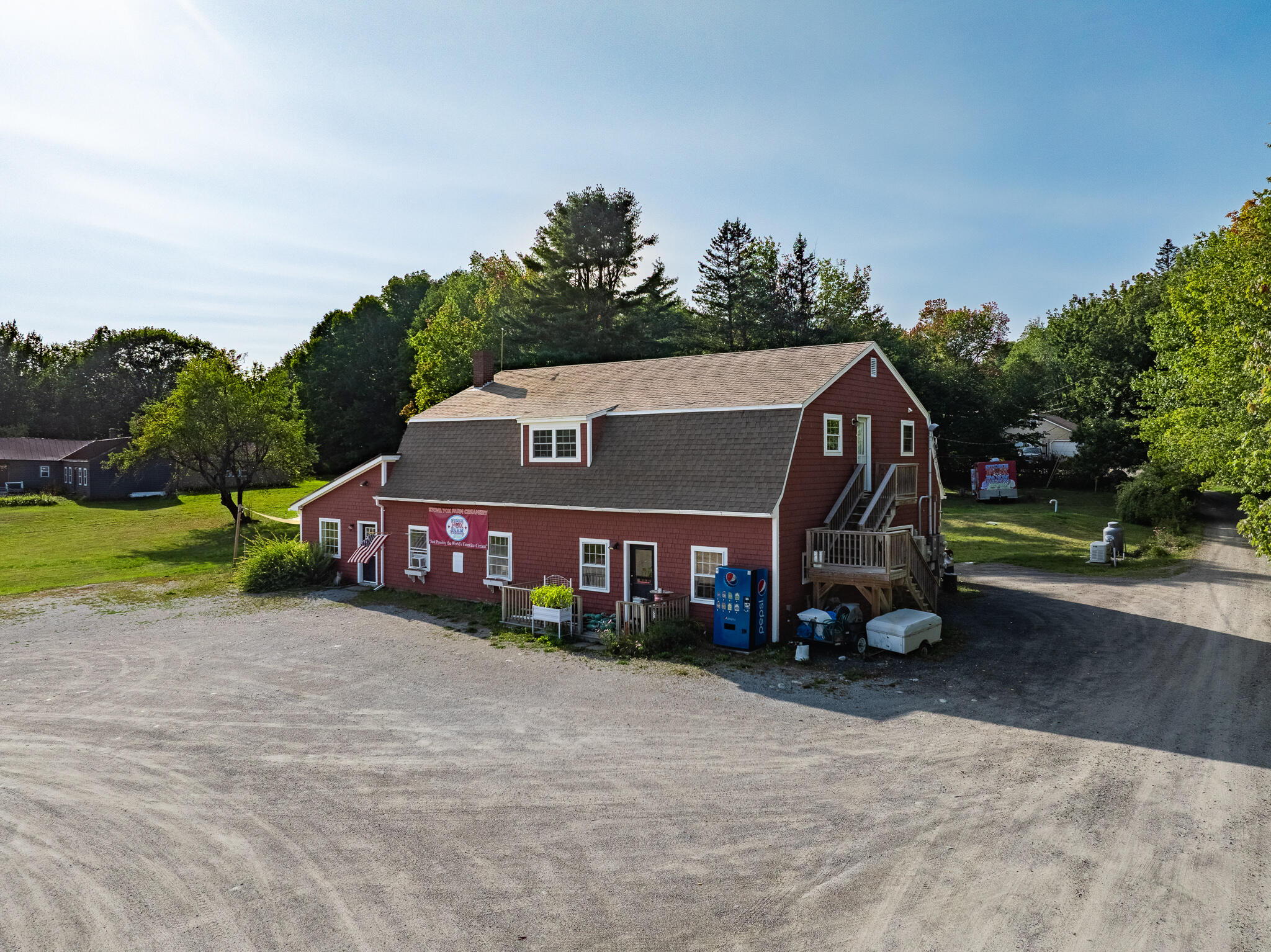 main property photo 12