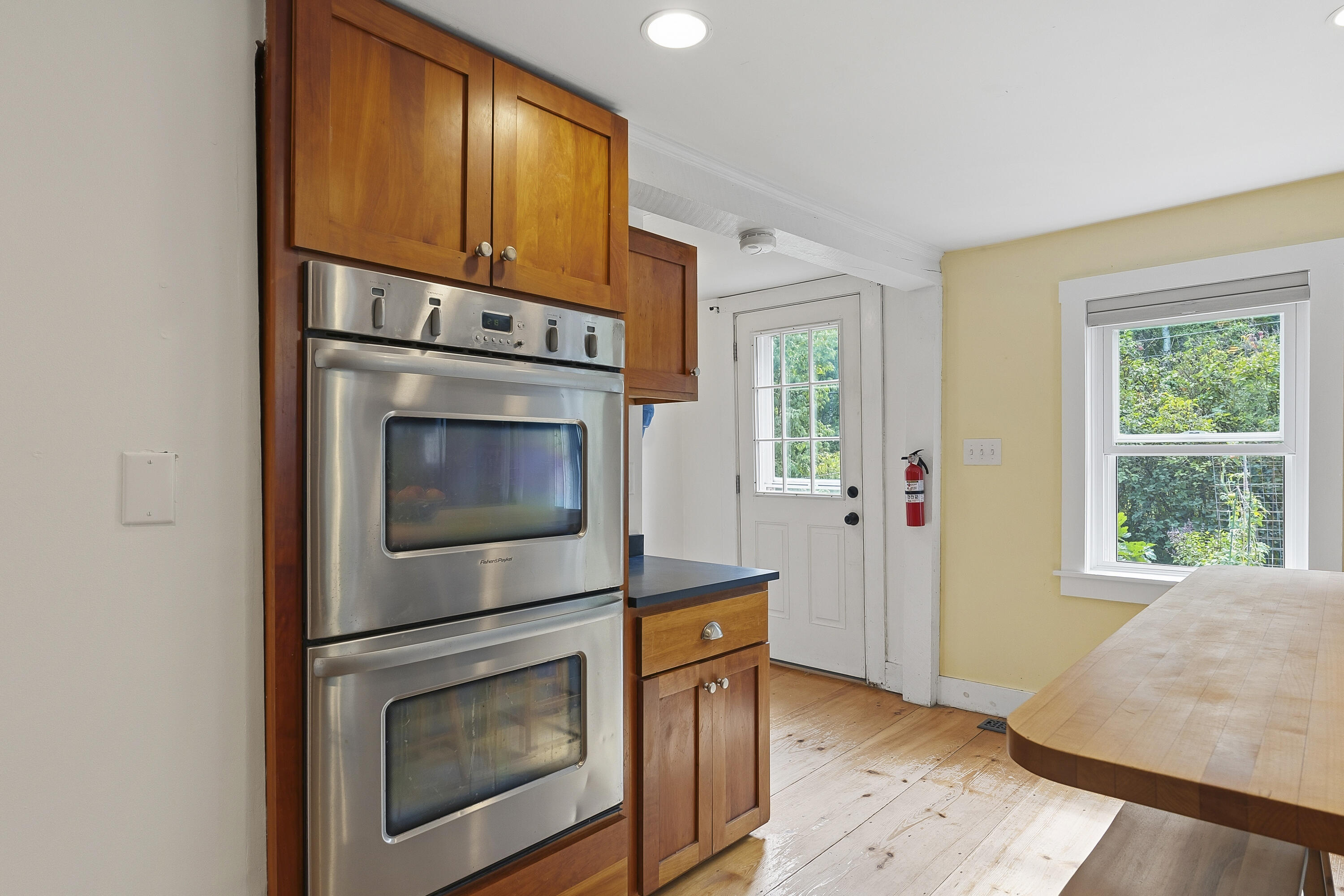 main property photo 40
