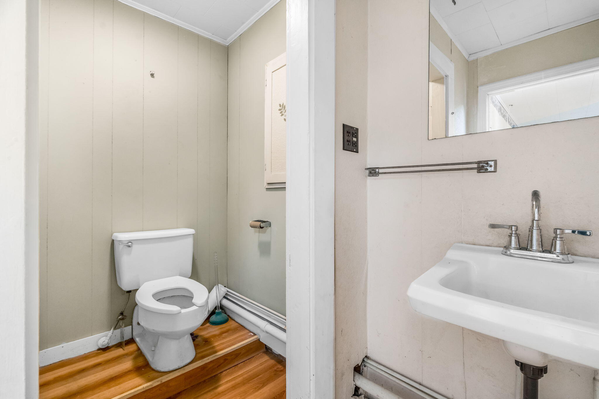 main property photo 50