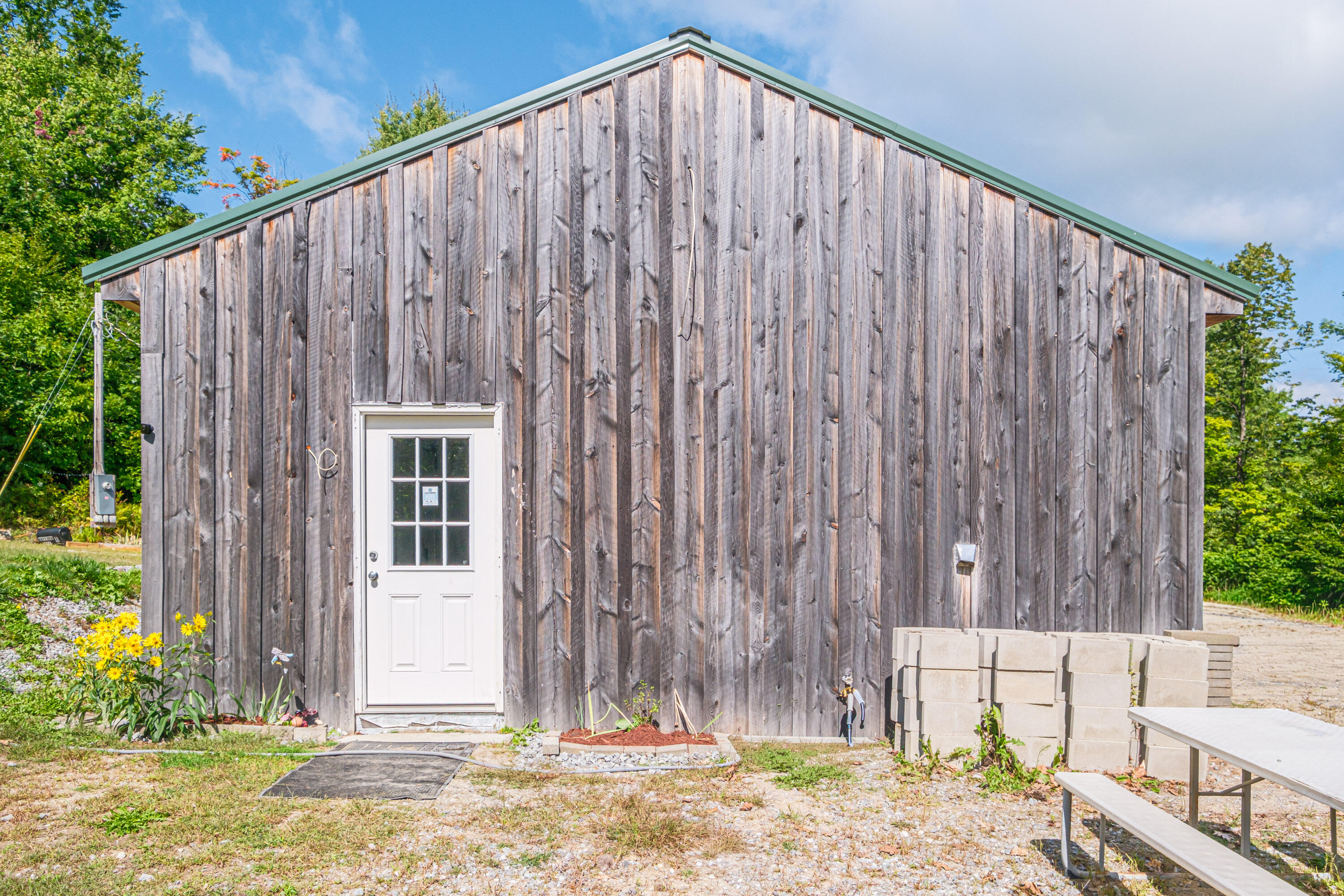 main property photo 15