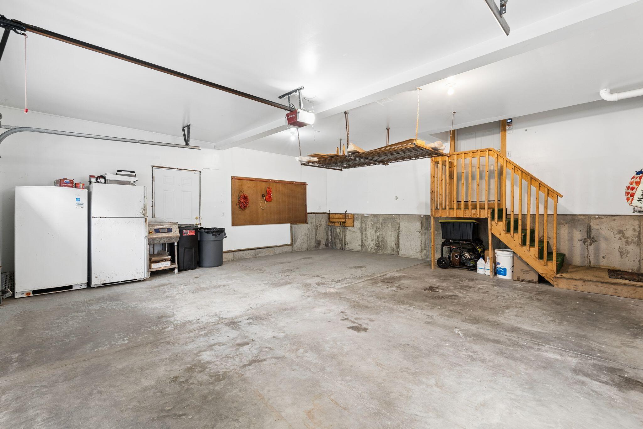 main property photo 65