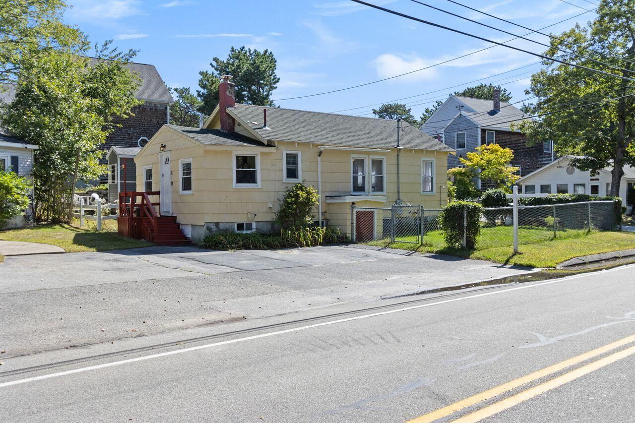 main property photo 34