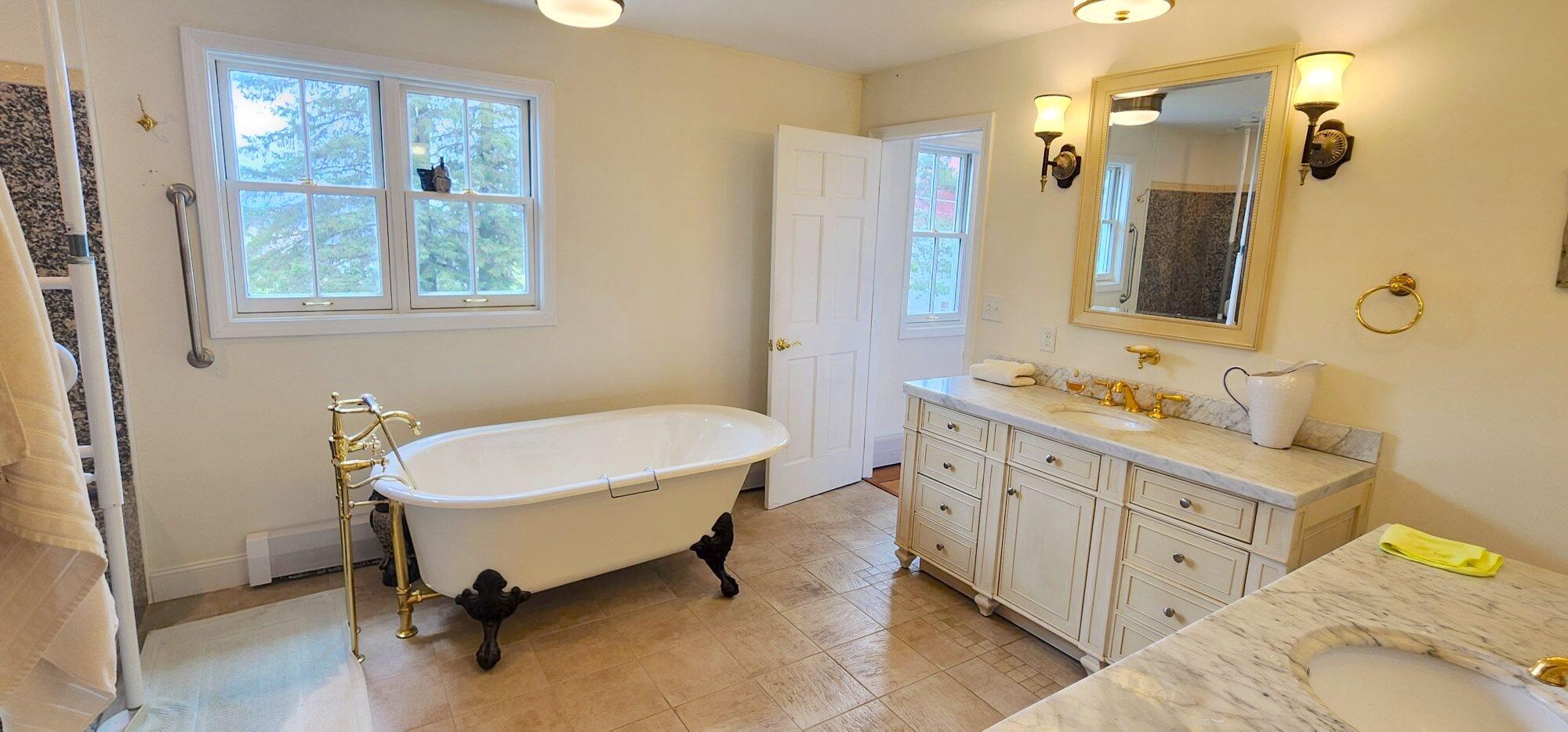 main property photo 78