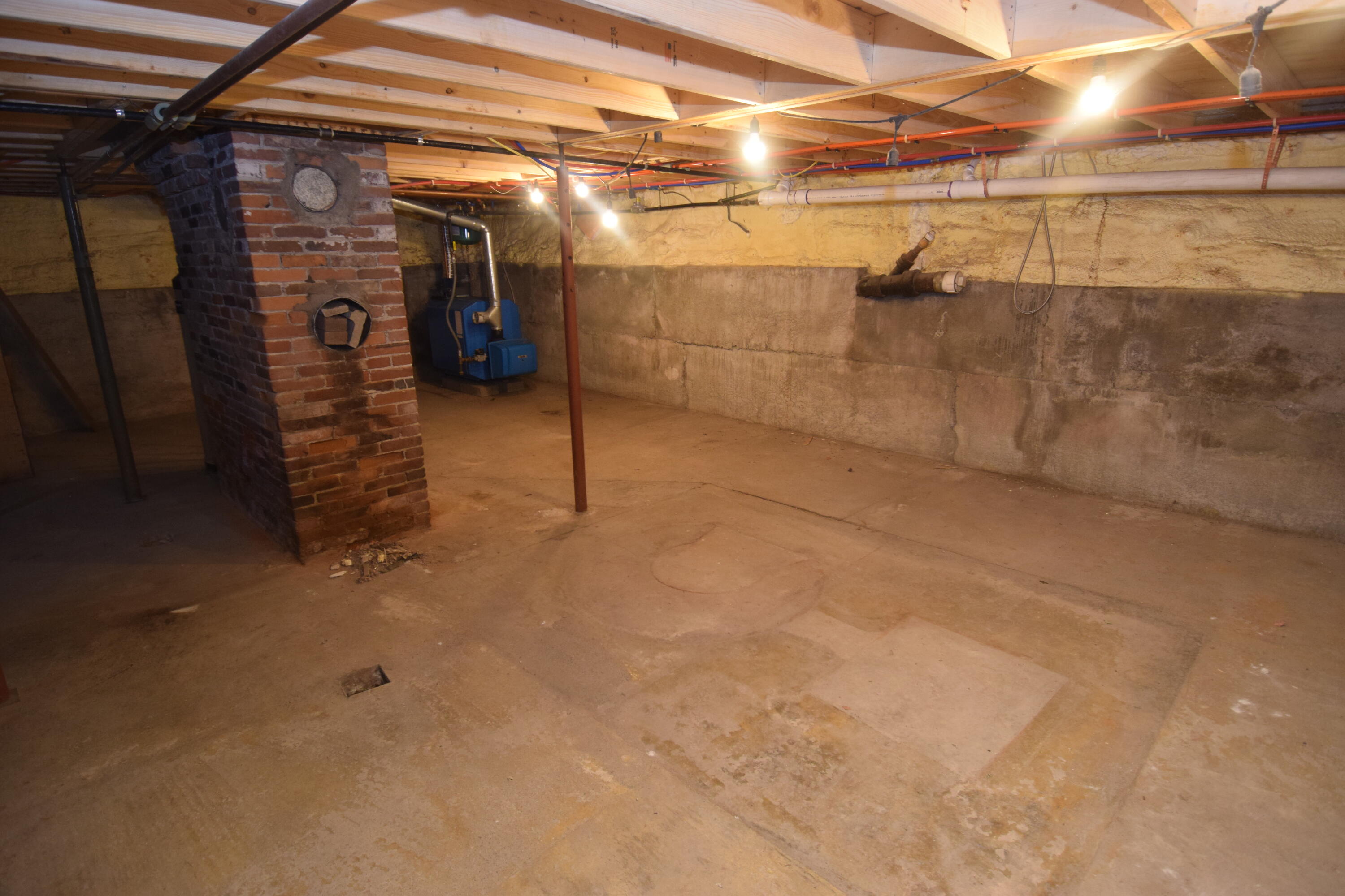 main property photo 42