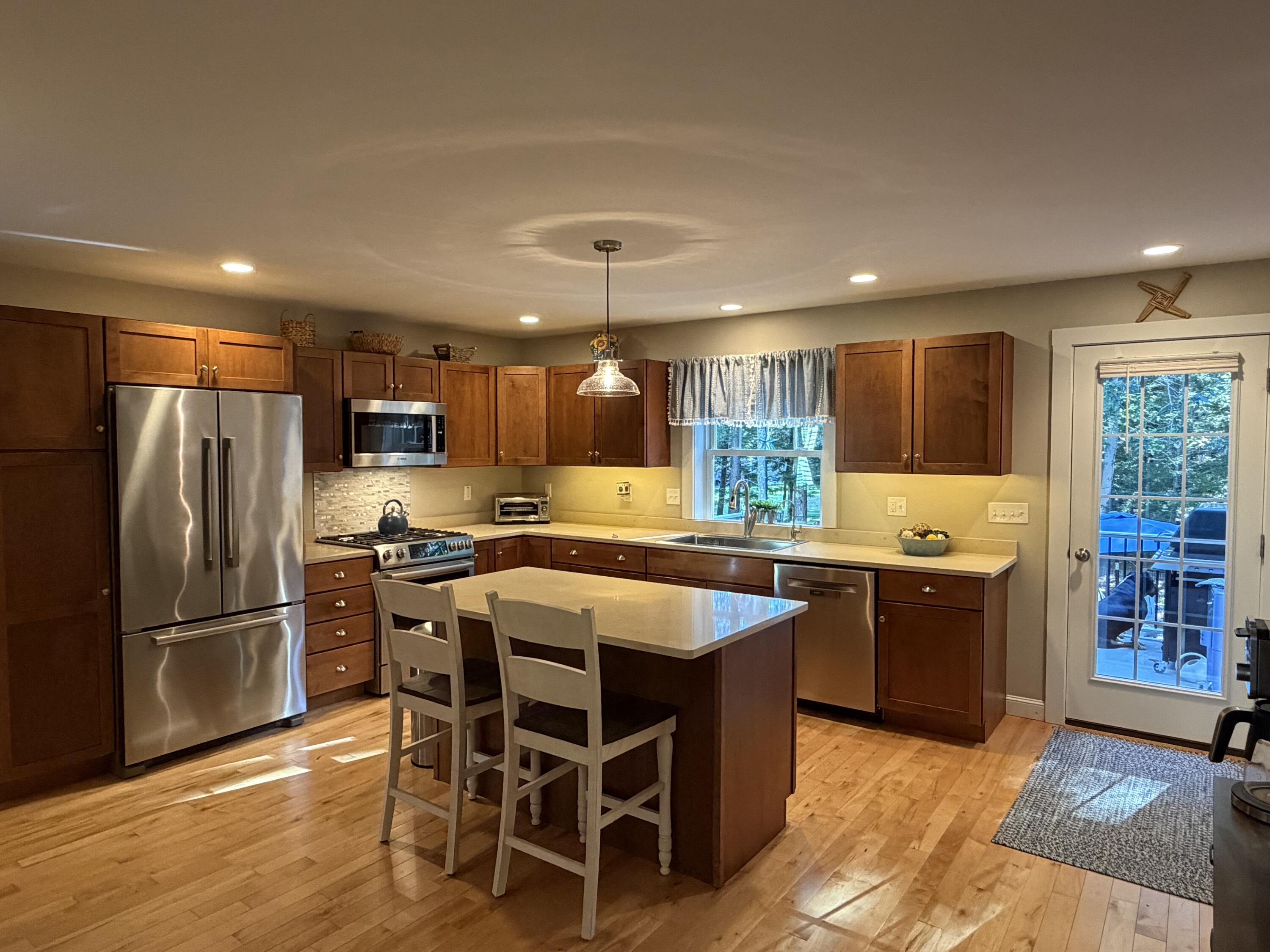 main property photo 12