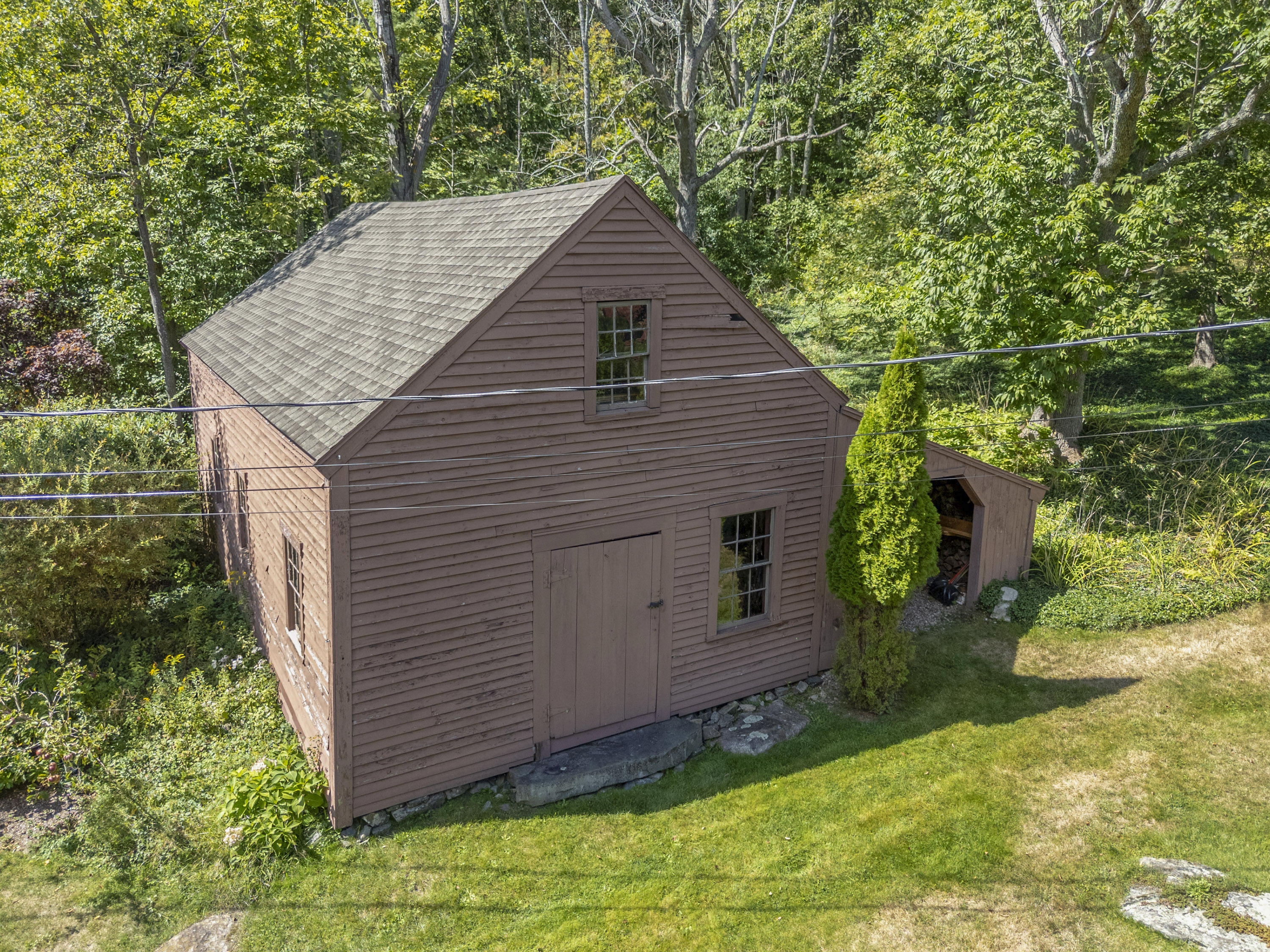 main property photo 9
