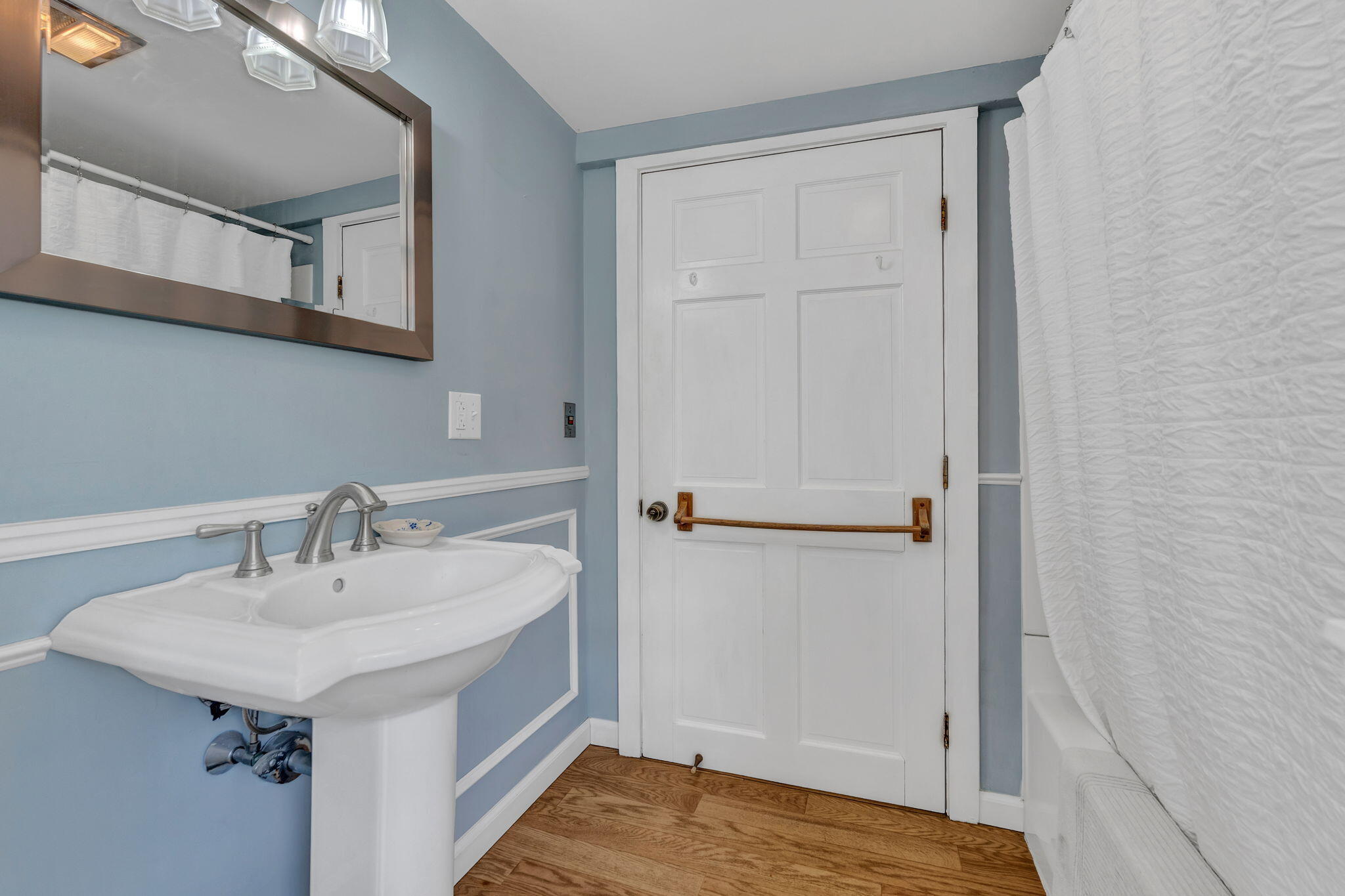main property photo 70