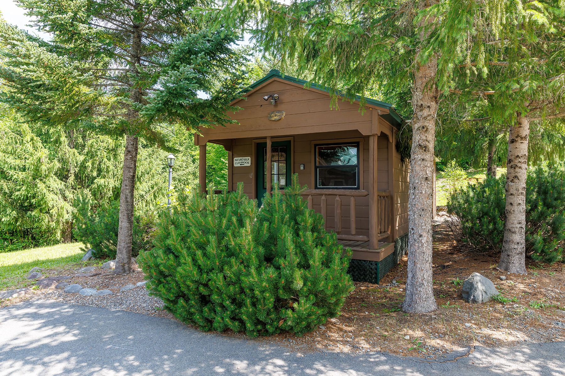 main property photo 32