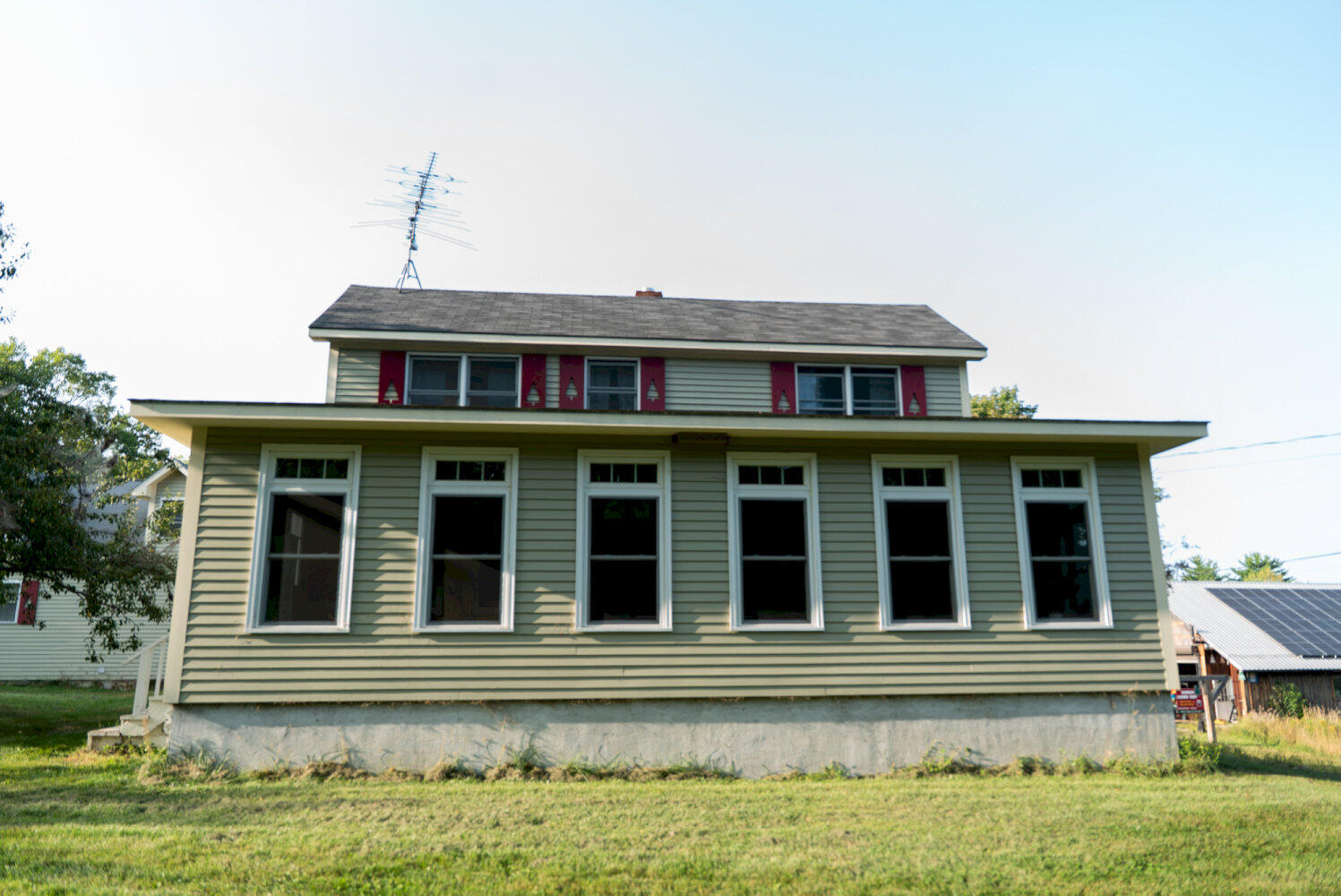 main property photo 2