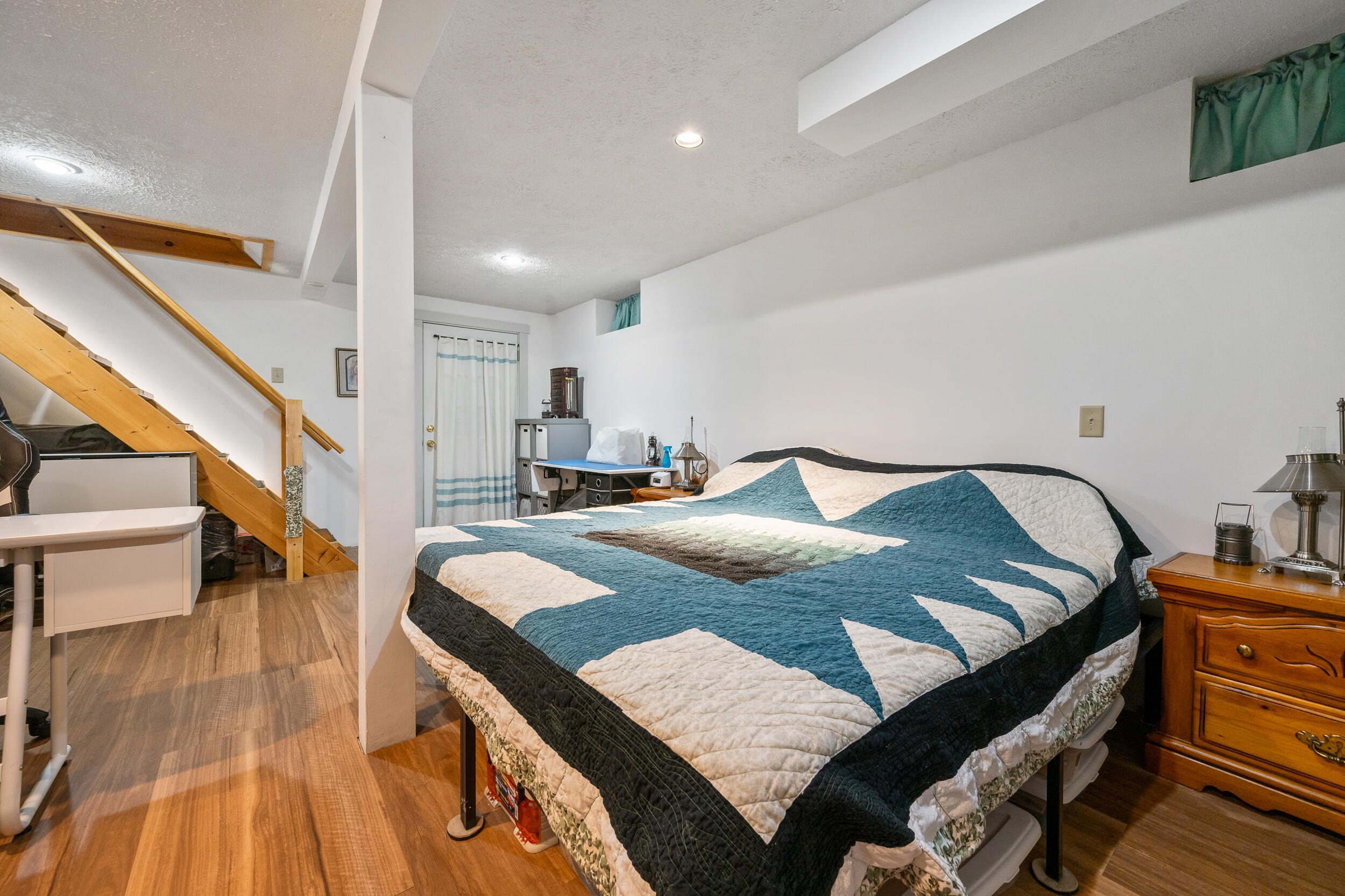 main property photo 22